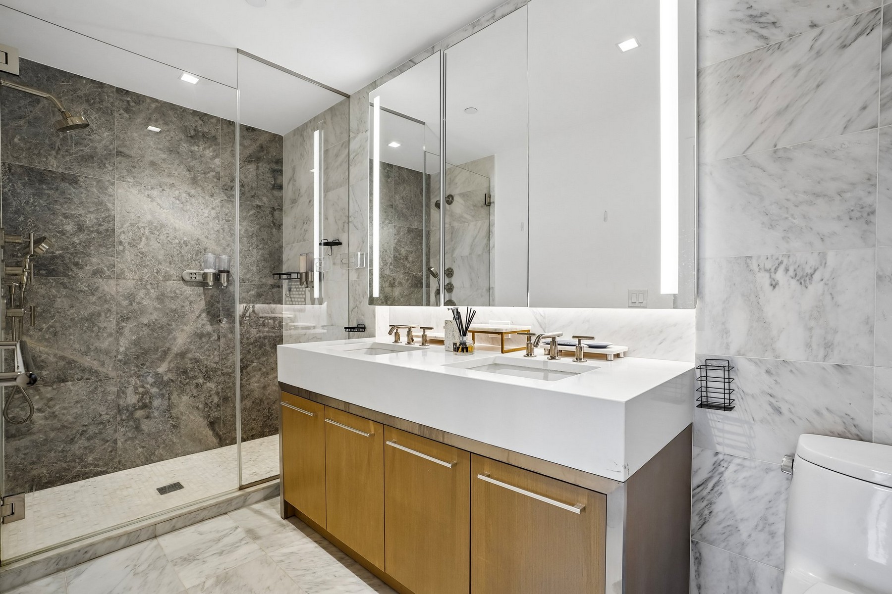 75 Park Lane South 801