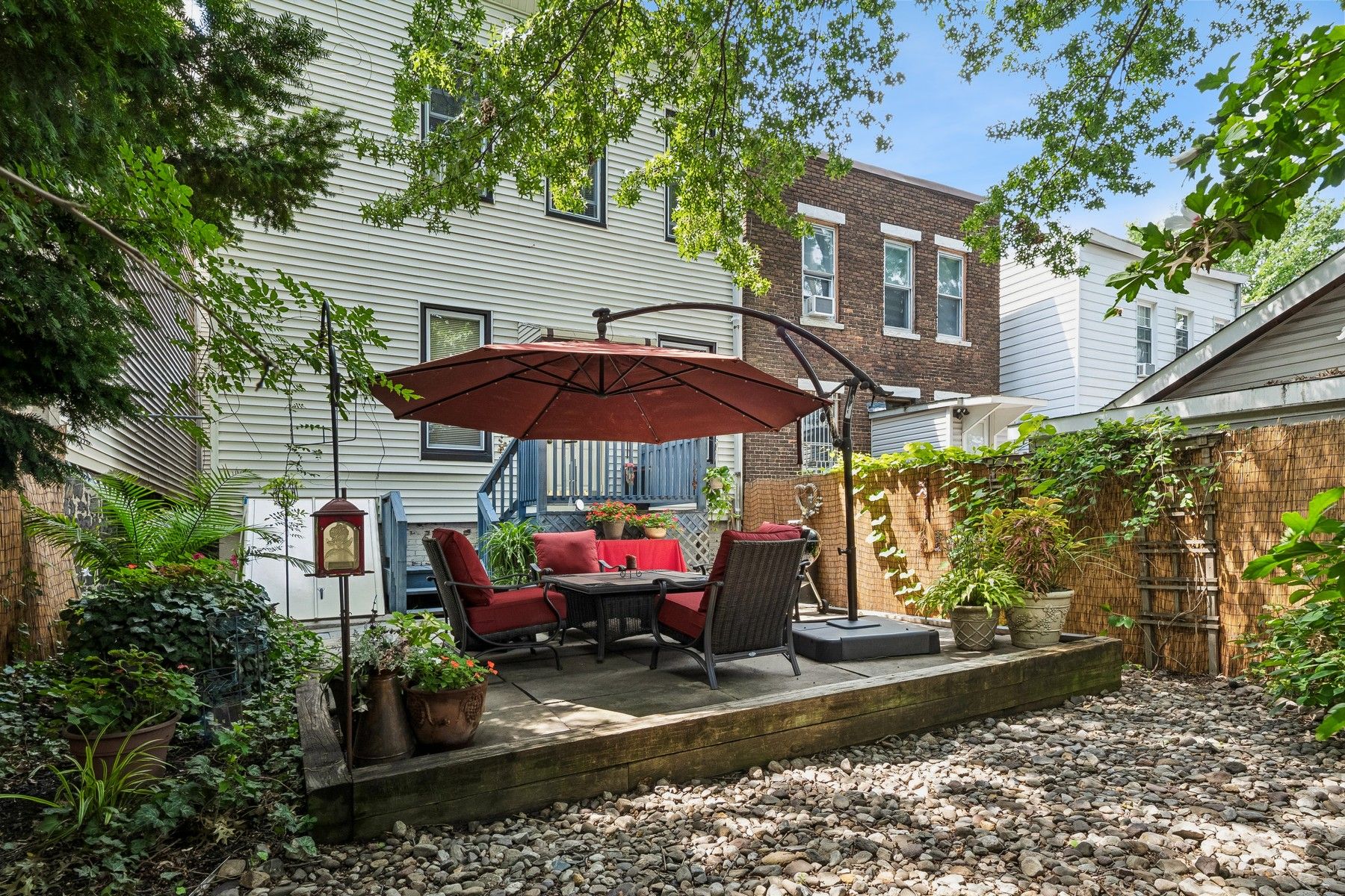 812 18th Street 