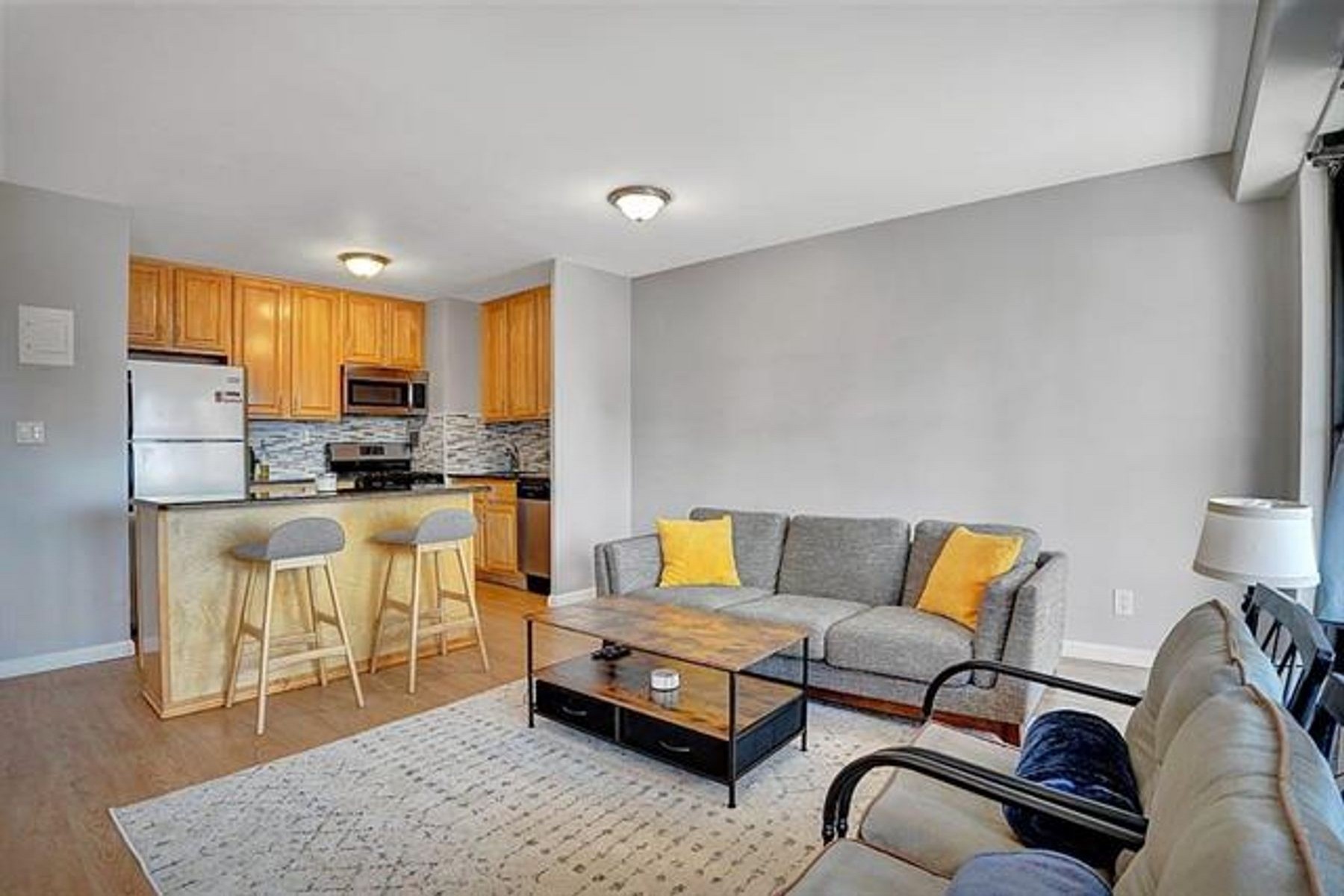 135 Montgomery Street Unit 8-E