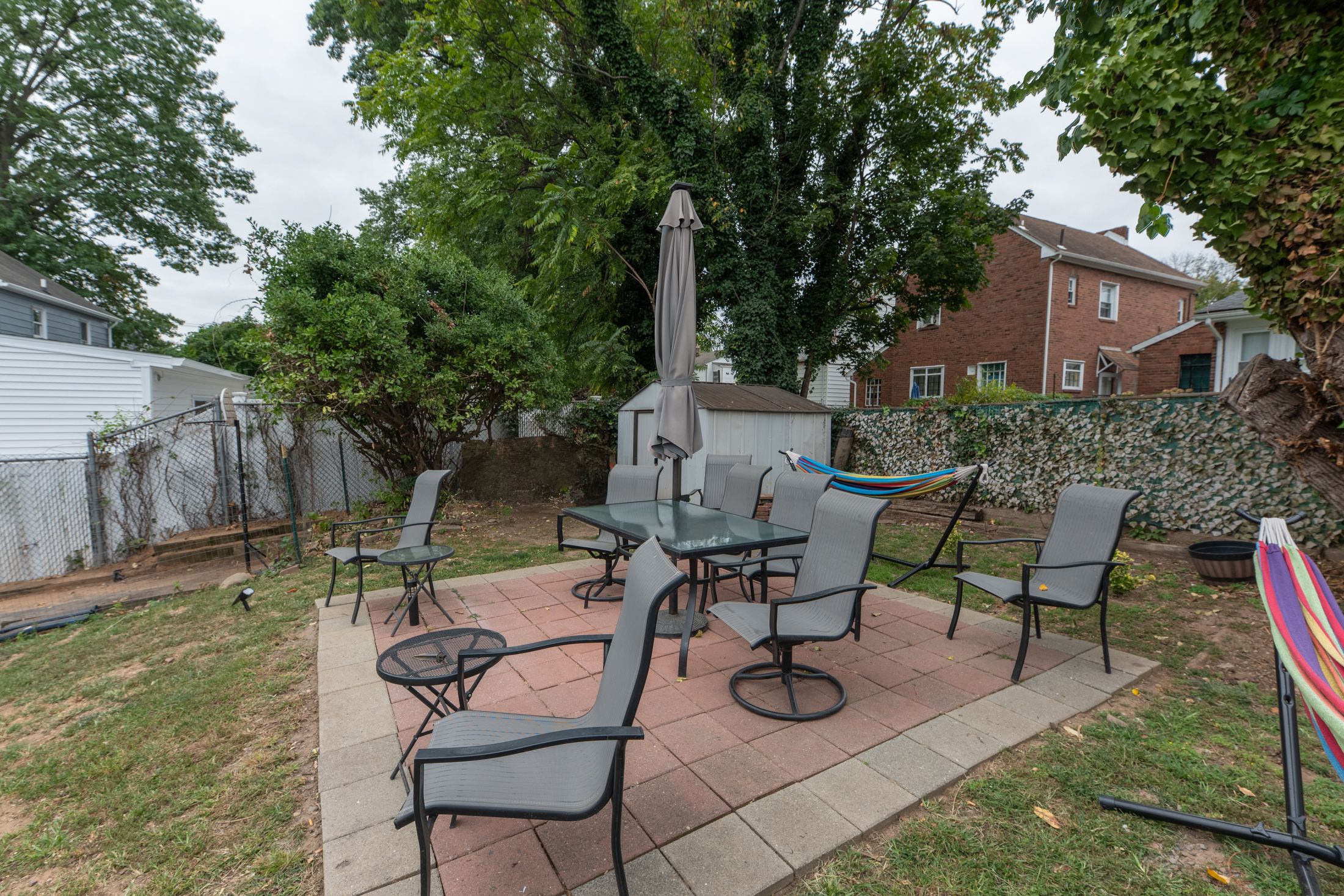 276 E 26th Street 