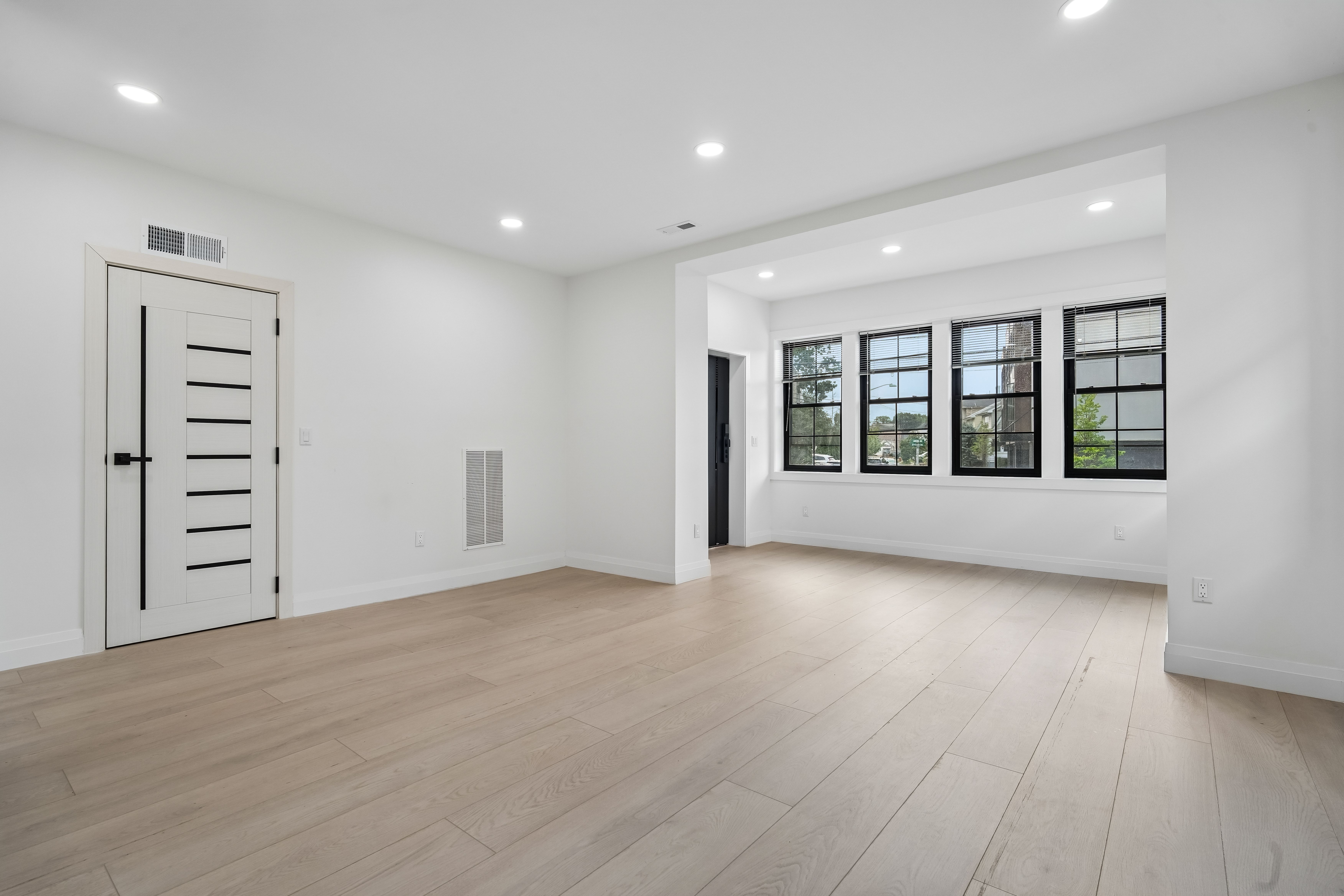 423 Aurora Ave 