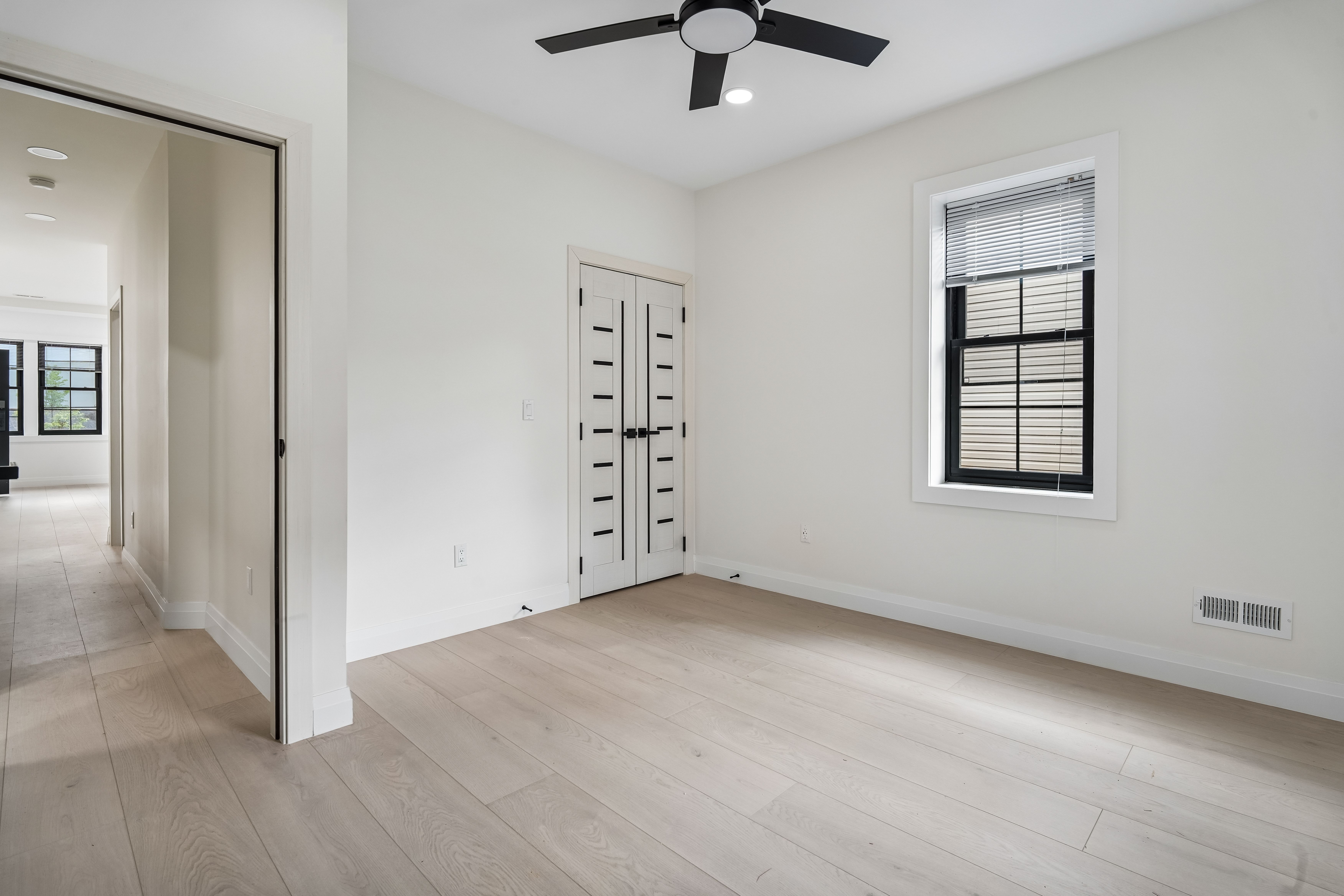 423 Aurora Ave 