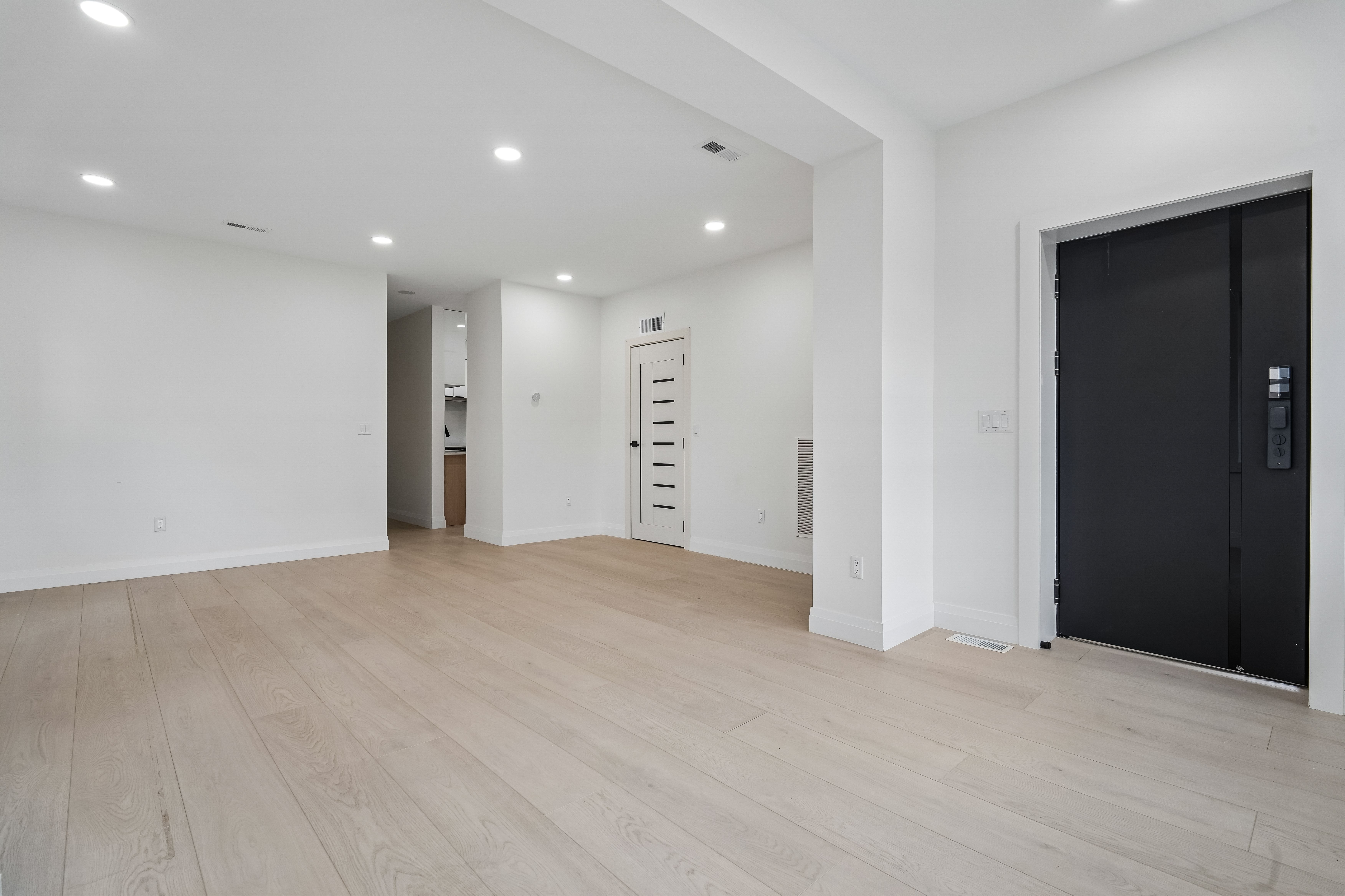 423 Aurora Ave 