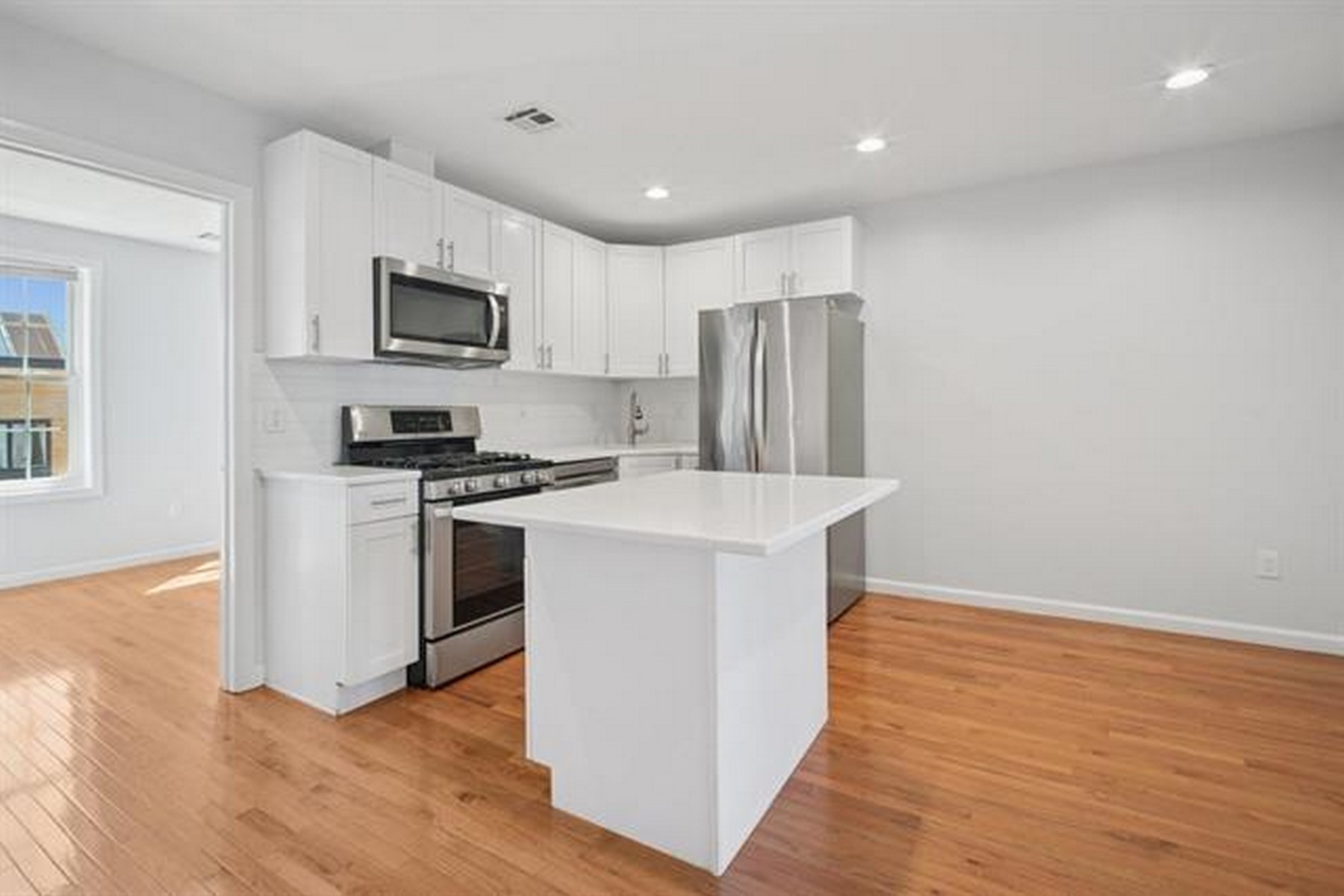 240.5 South St Unit# 4