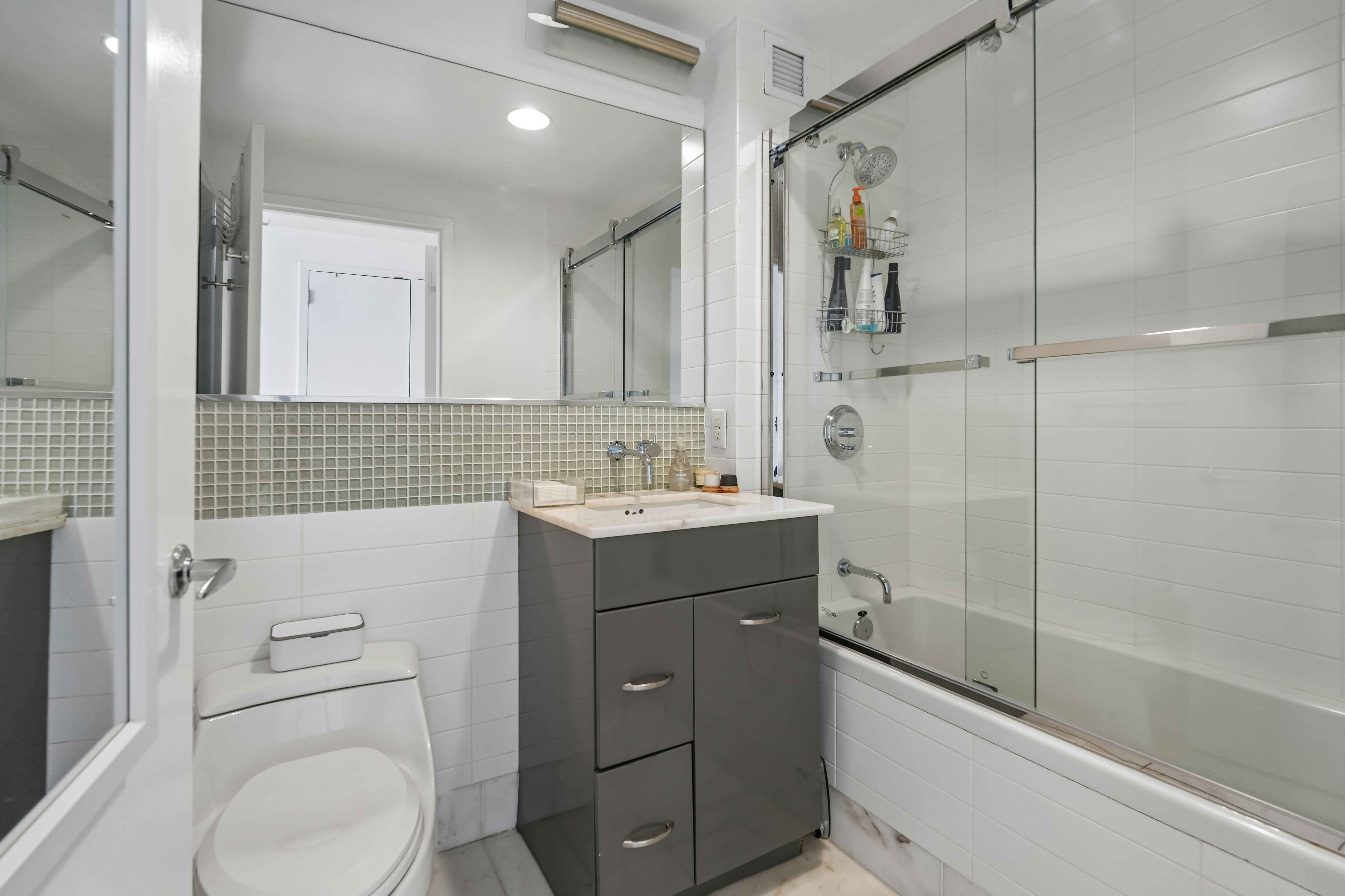 2 2nd Street 3503