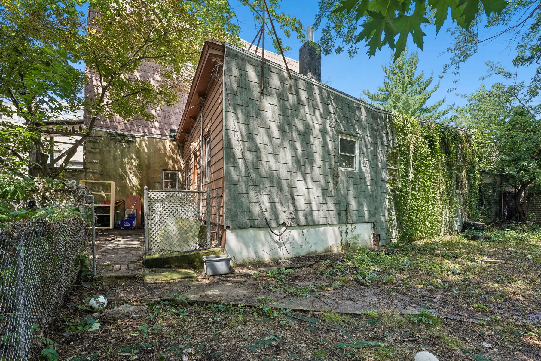 414 Monastery PL Rear (R) 