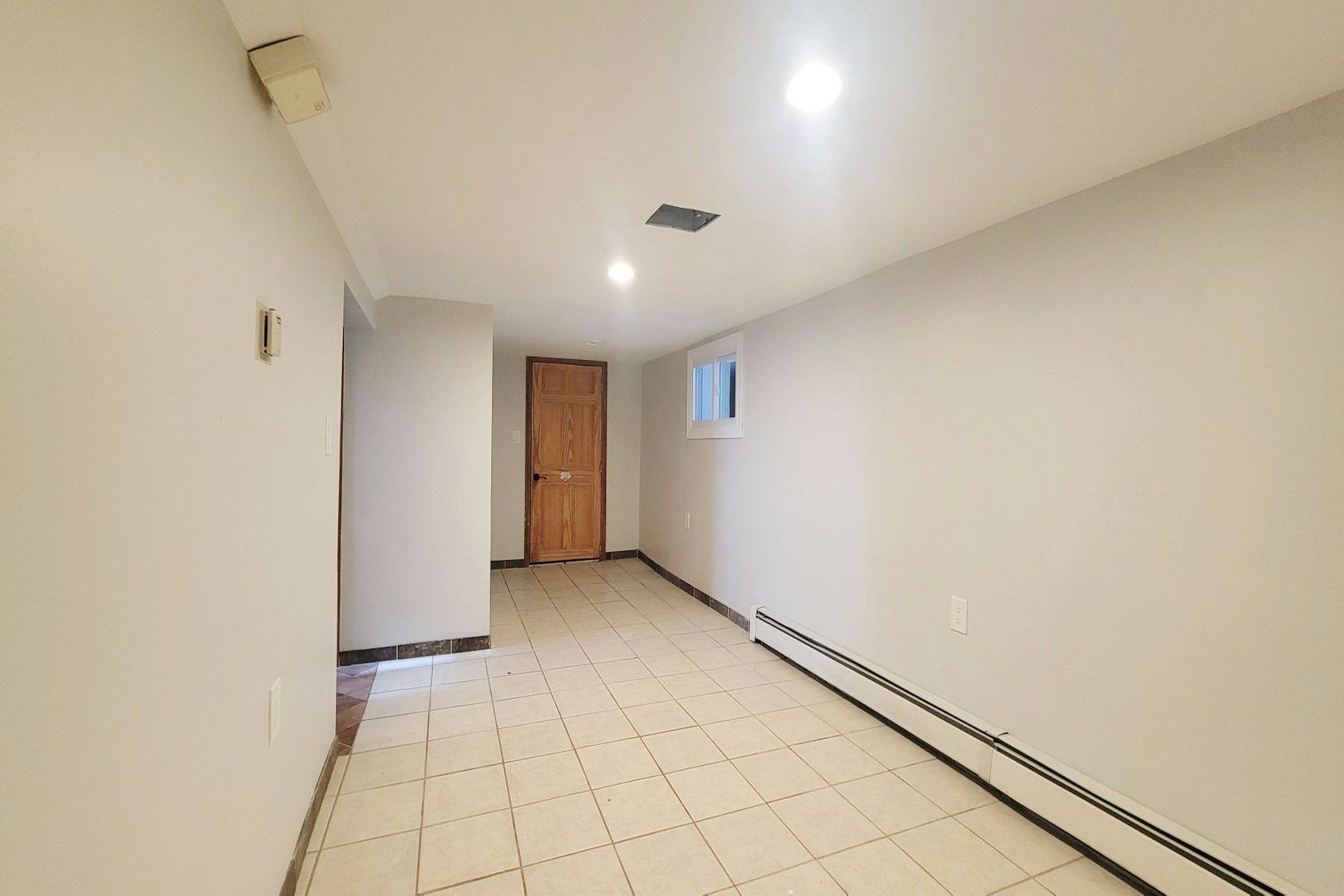 164 Main Unit# 1st floor