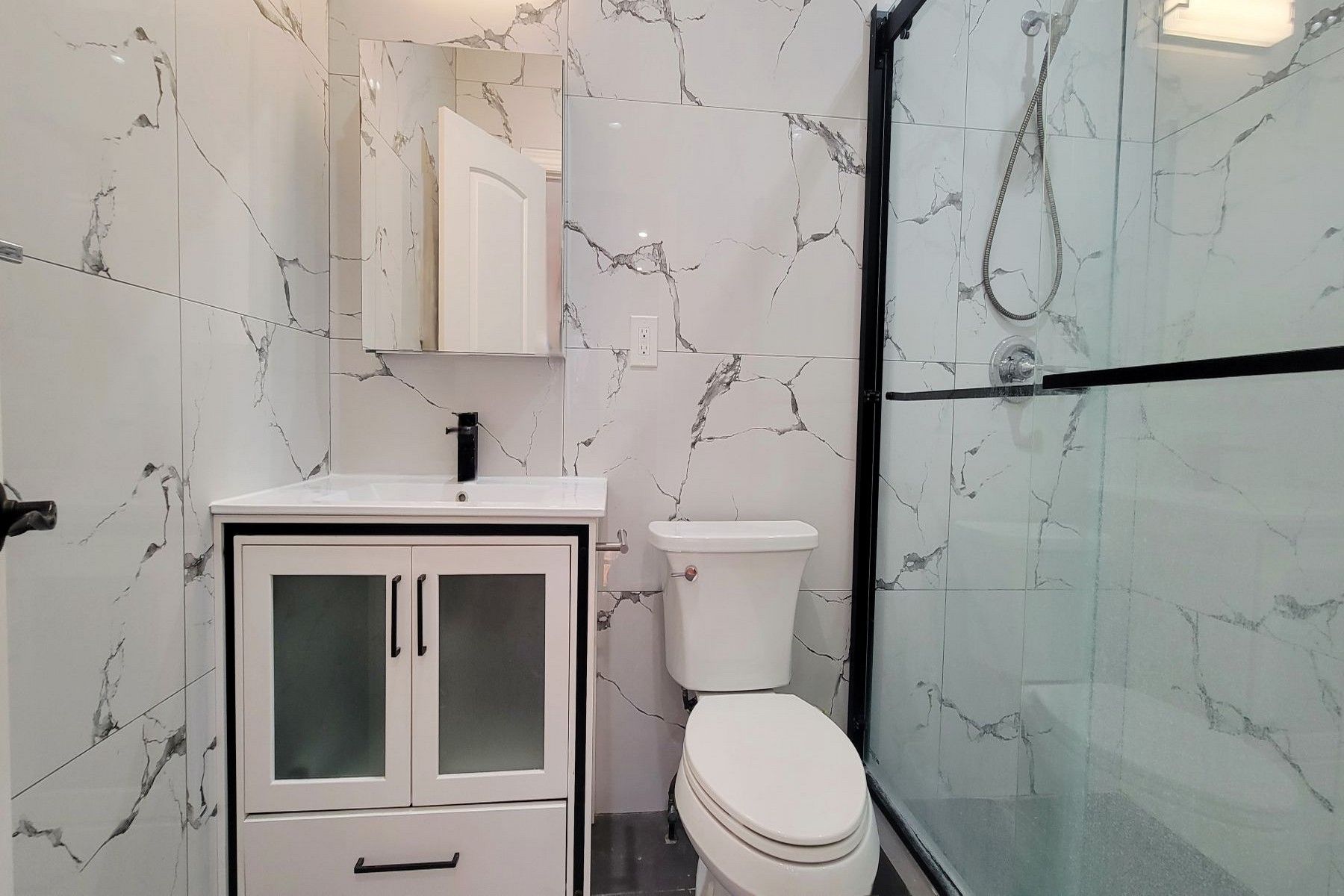 164 Main Unit# 1st floor