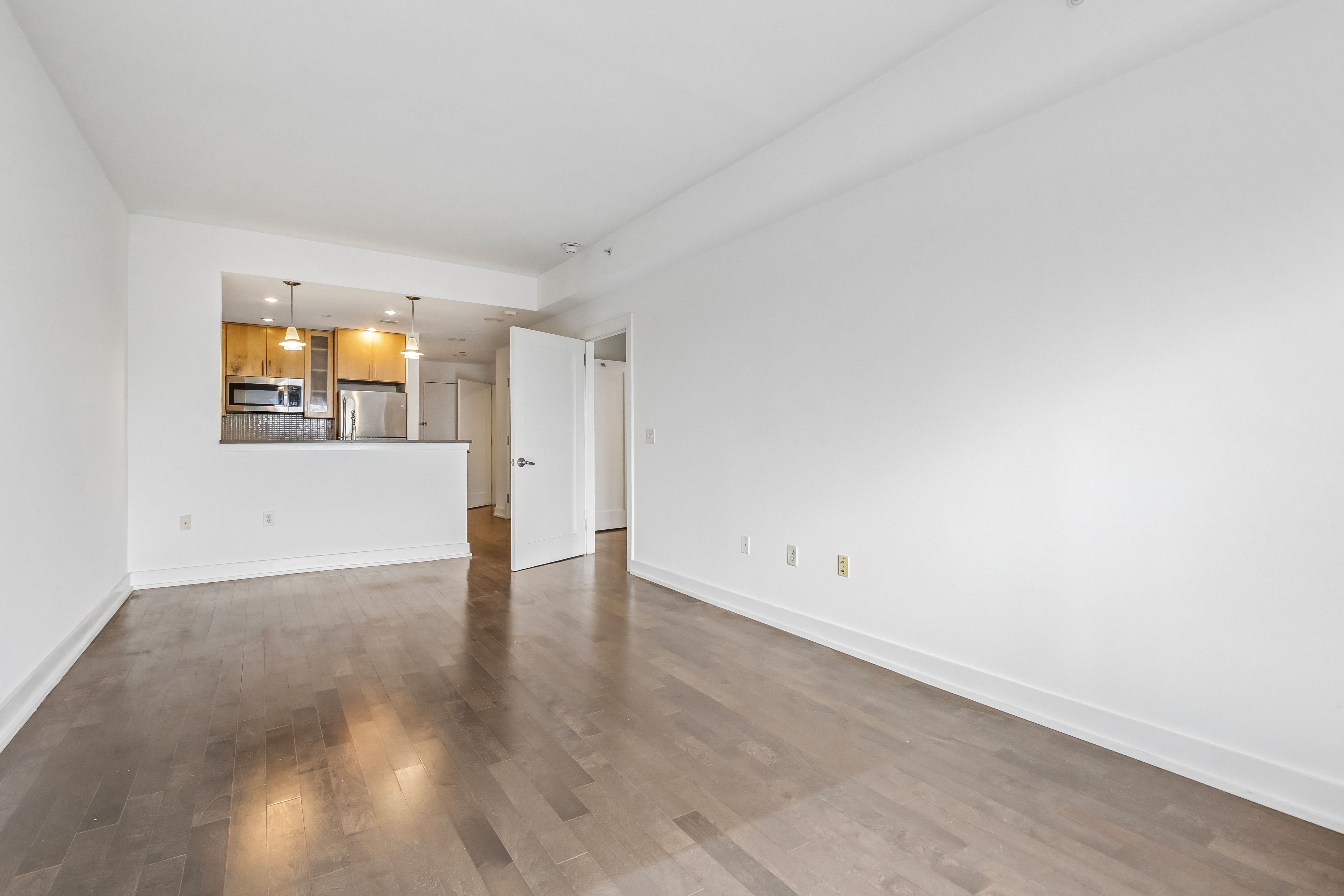 3312 Hudson Ave  #4F 