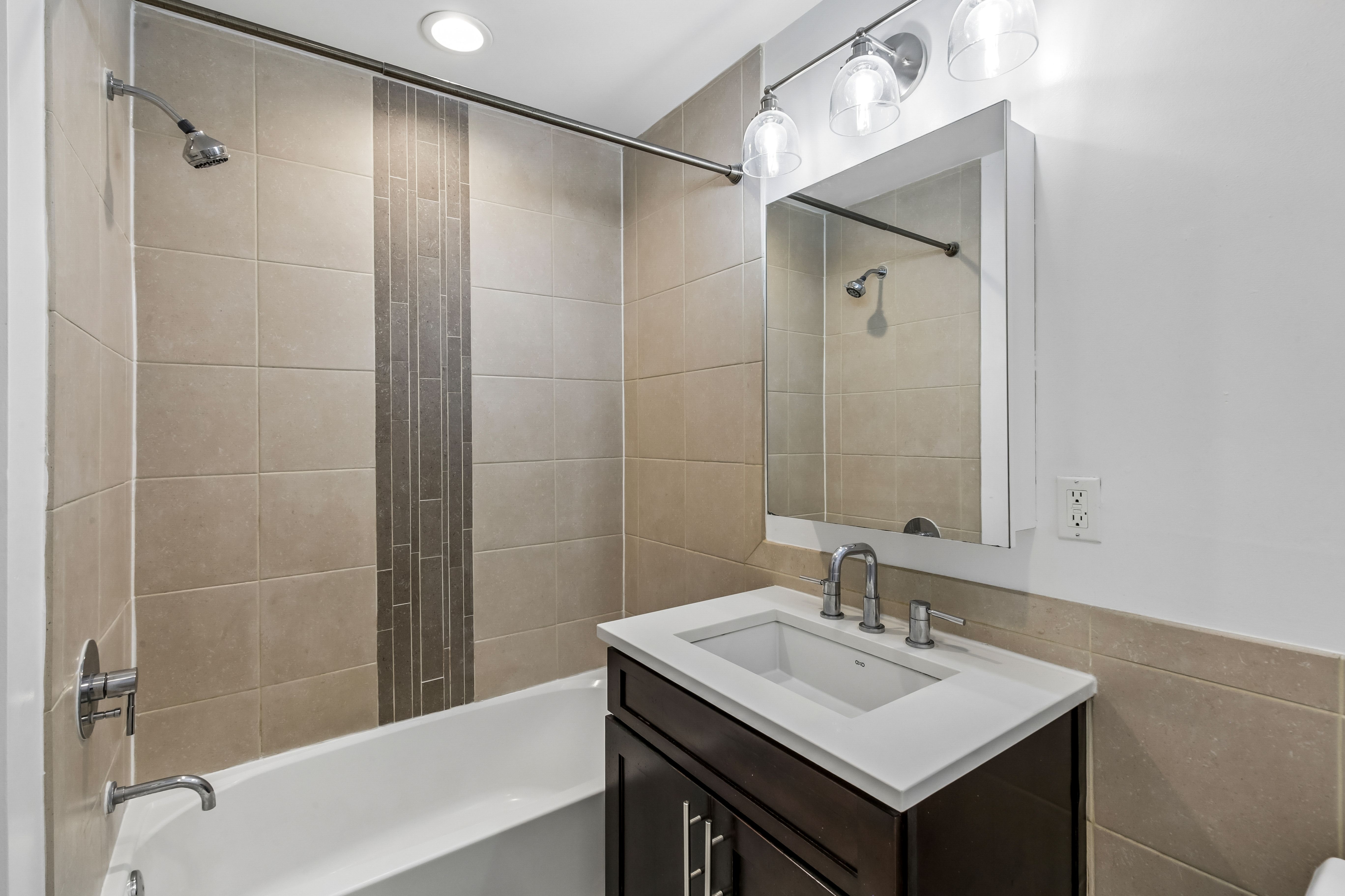 3312 Hudson Ave  #4F 