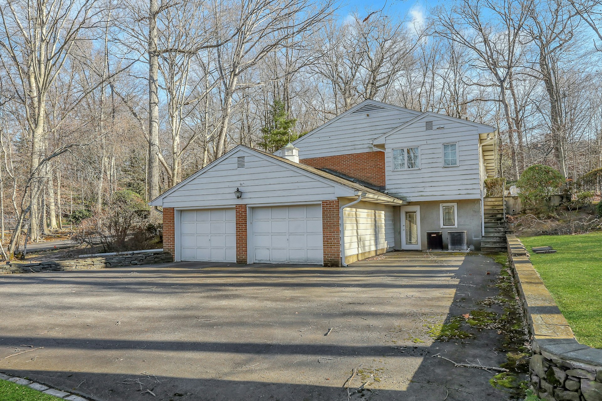 32 Litchfield Way