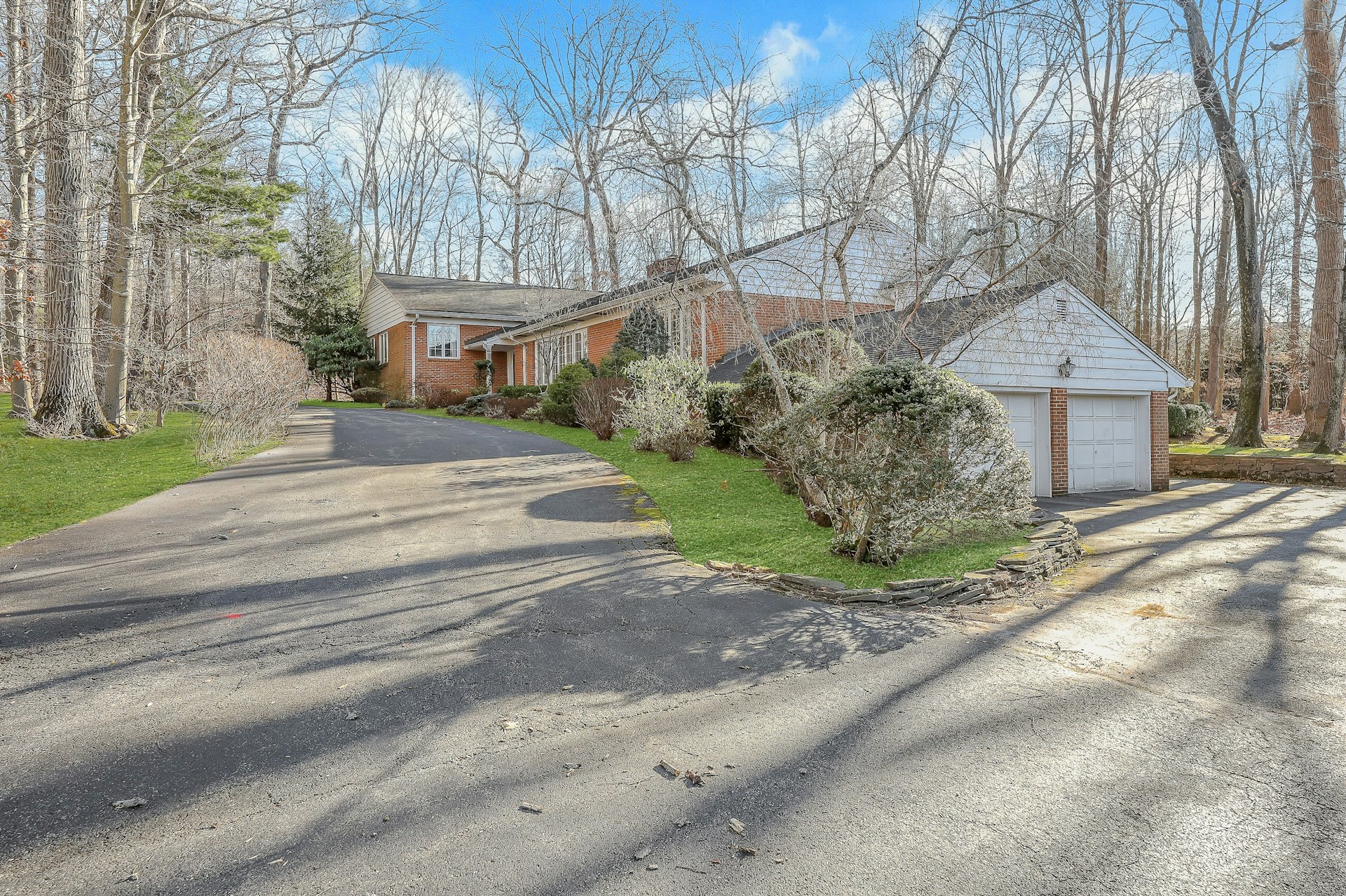 32 Litchfield Way