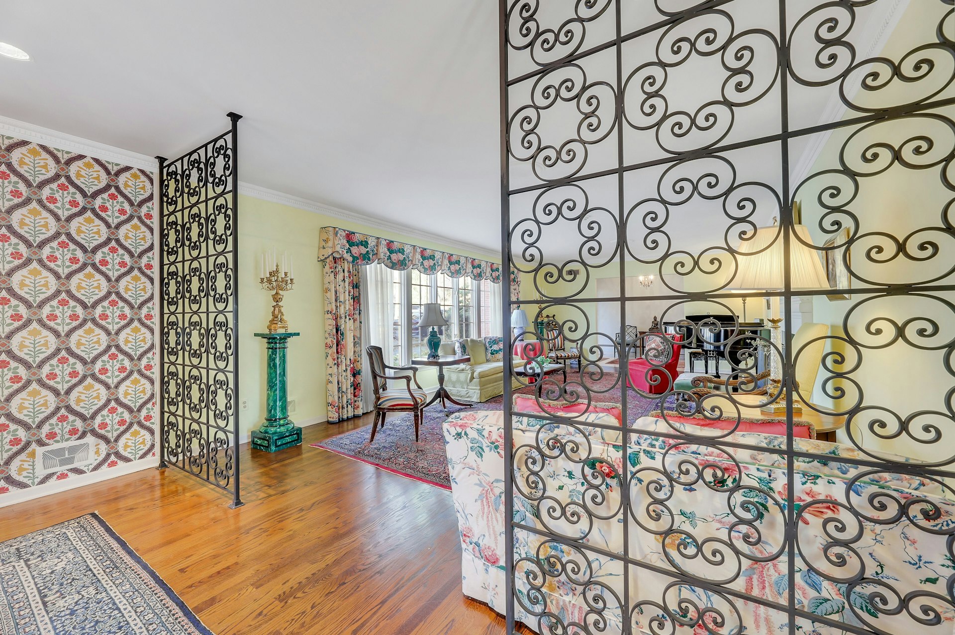 32 Litchfield Way
