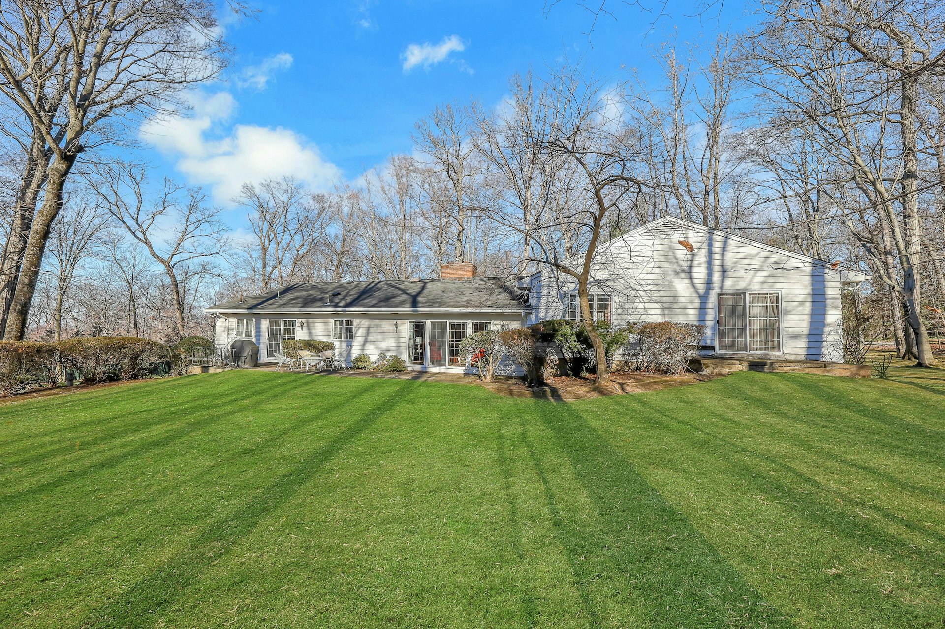 32 Litchfield Way
