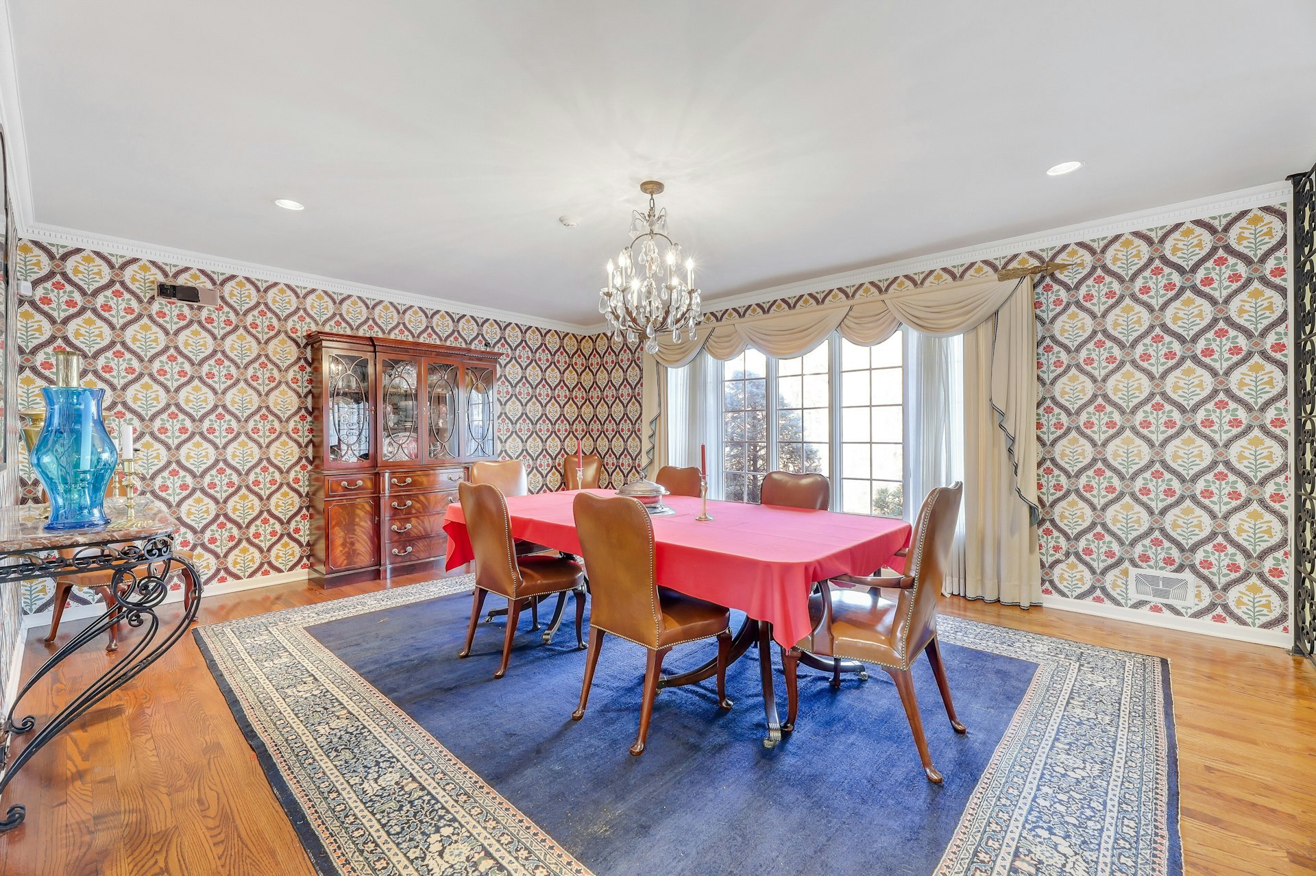 32 Litchfield Way
