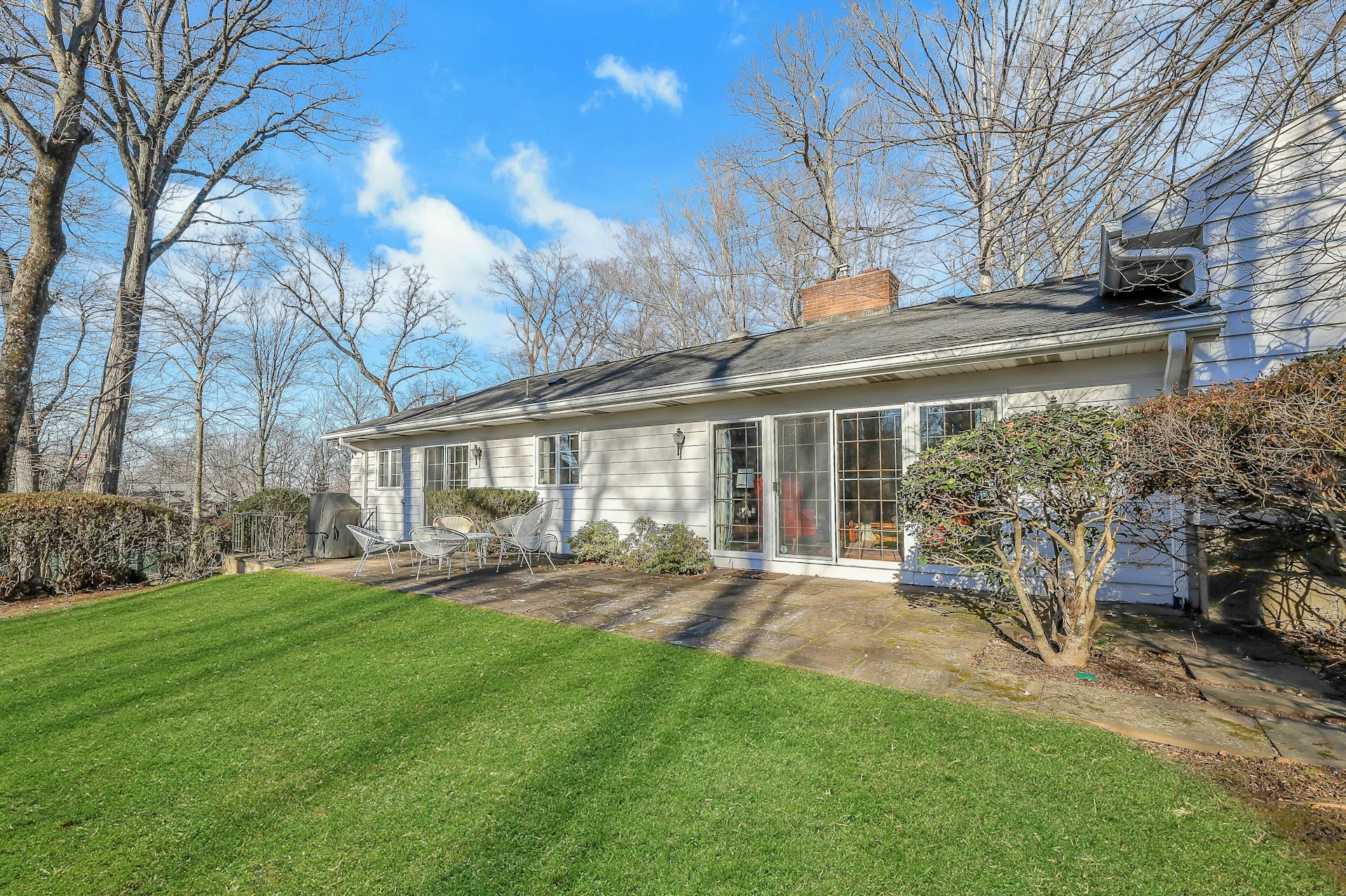 32 Litchfield Way