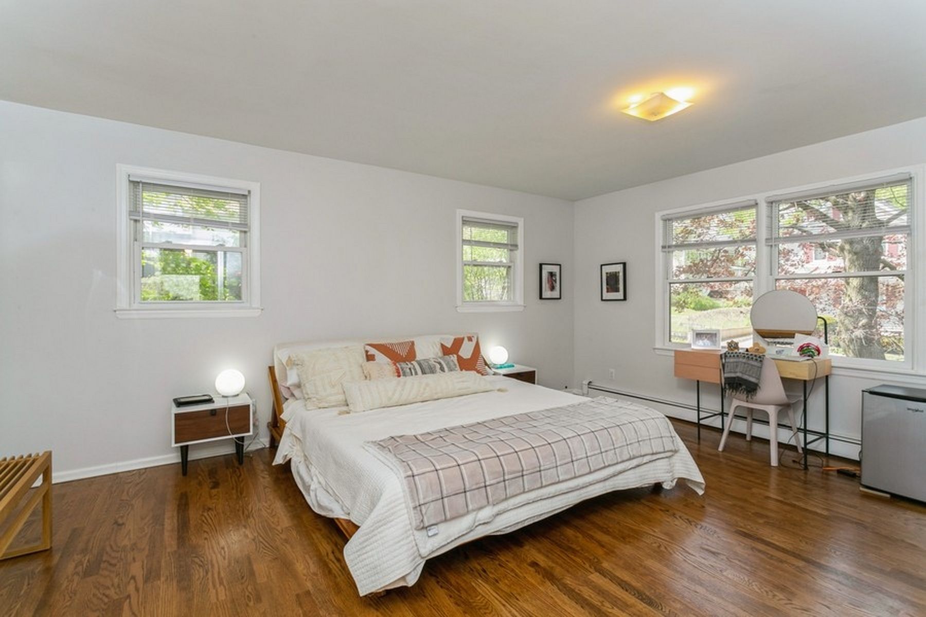 160 Magnolia