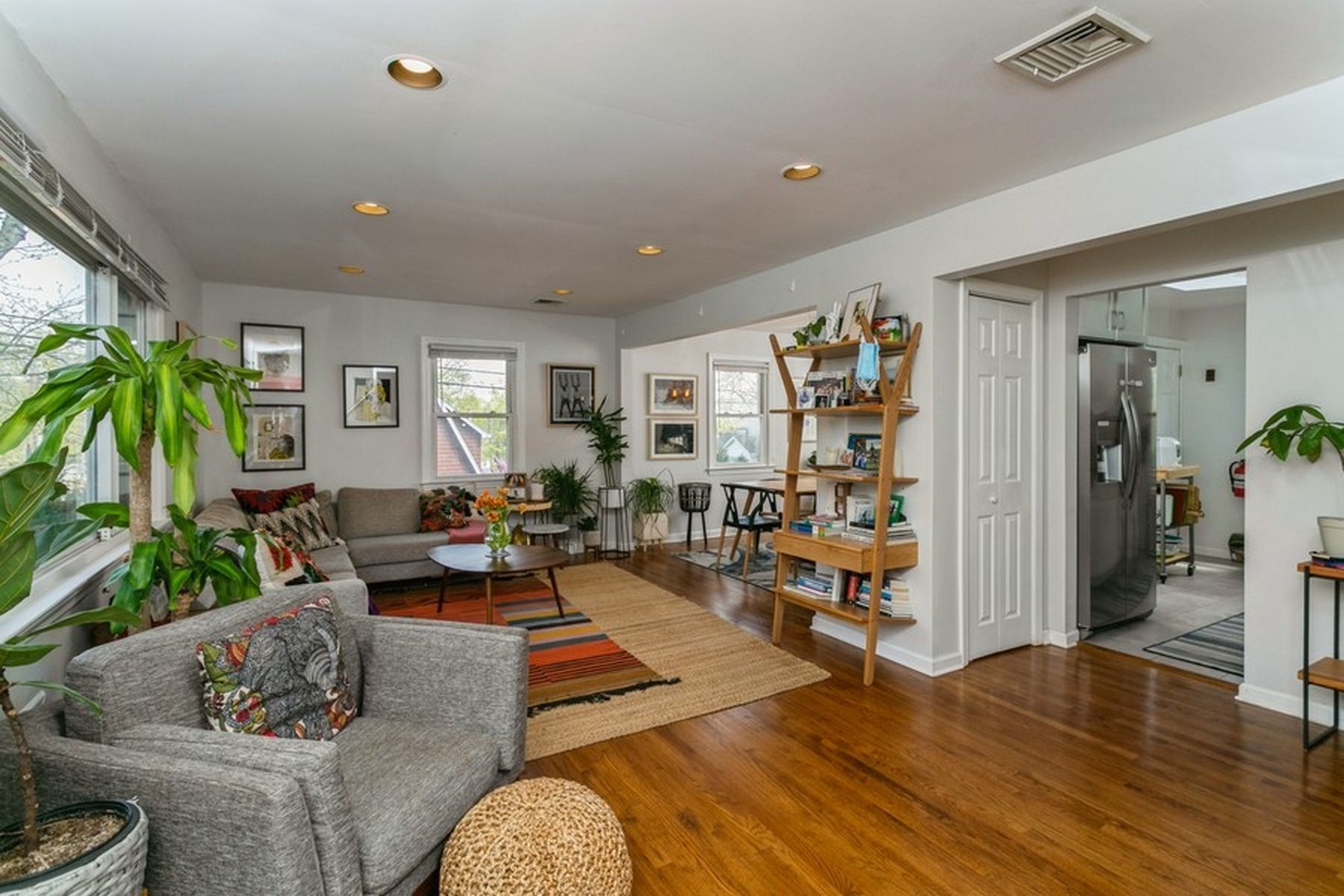 160 Magnolia