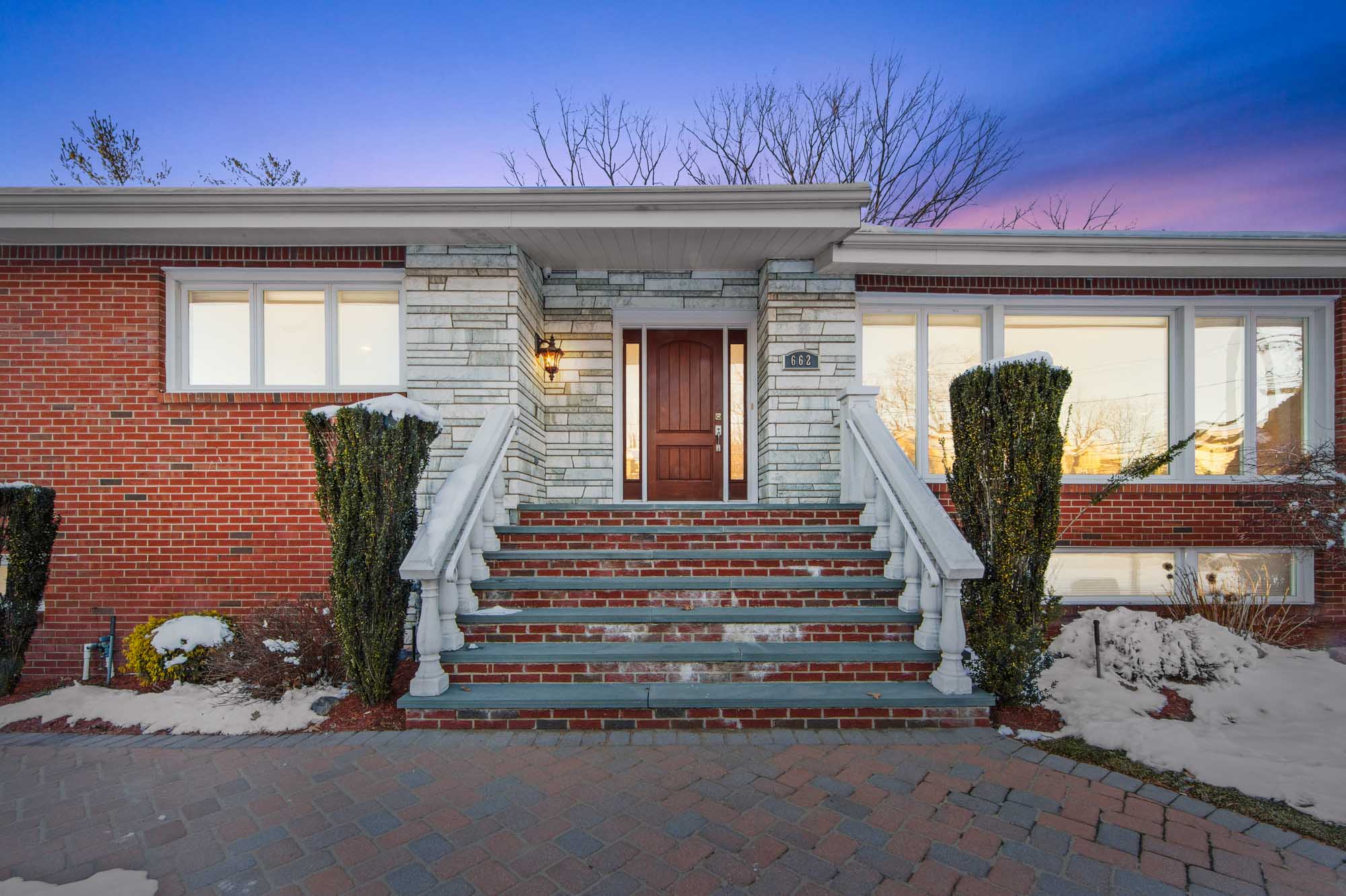 662 Summit Street