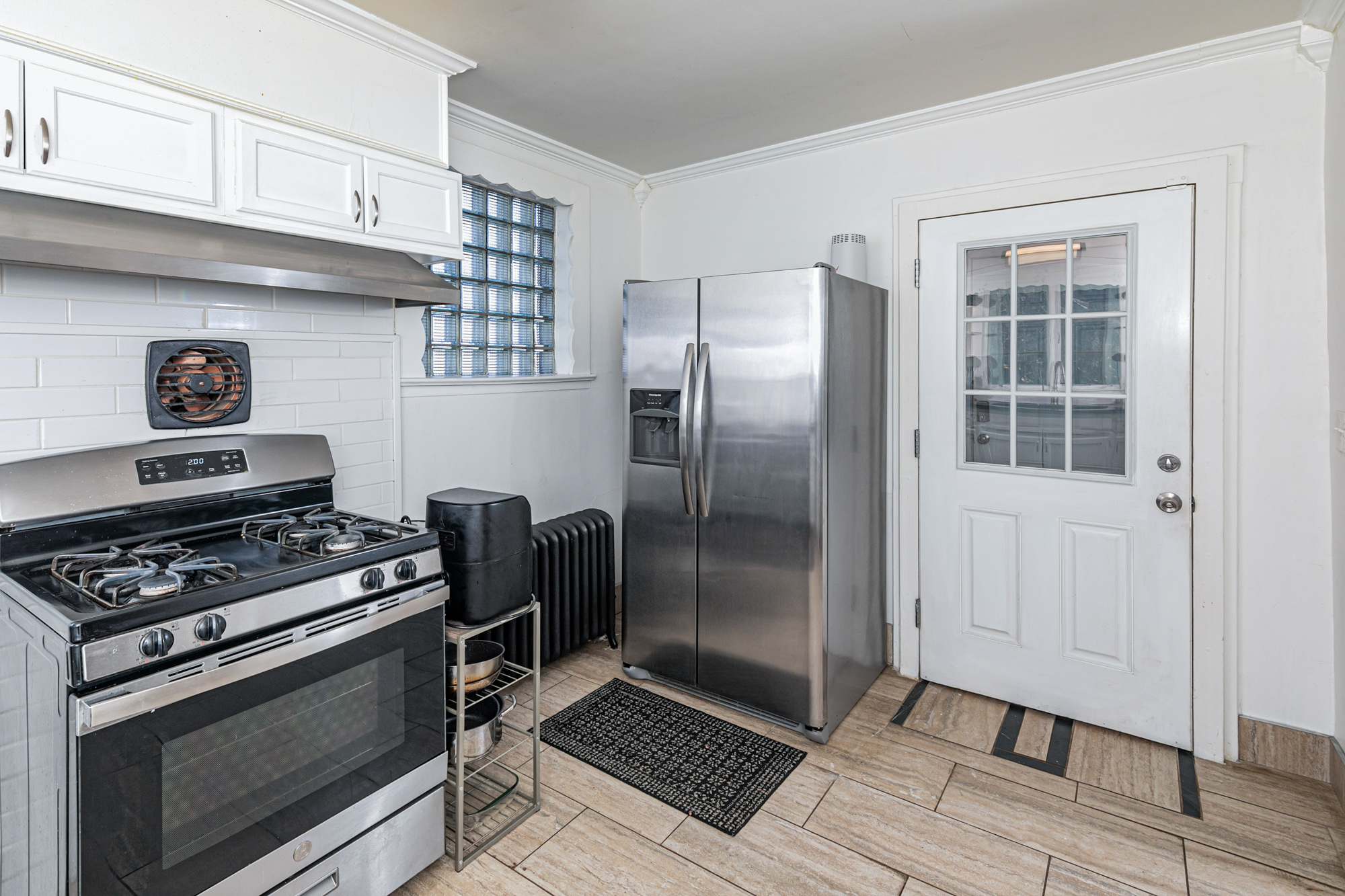 10 Whittier Avenue