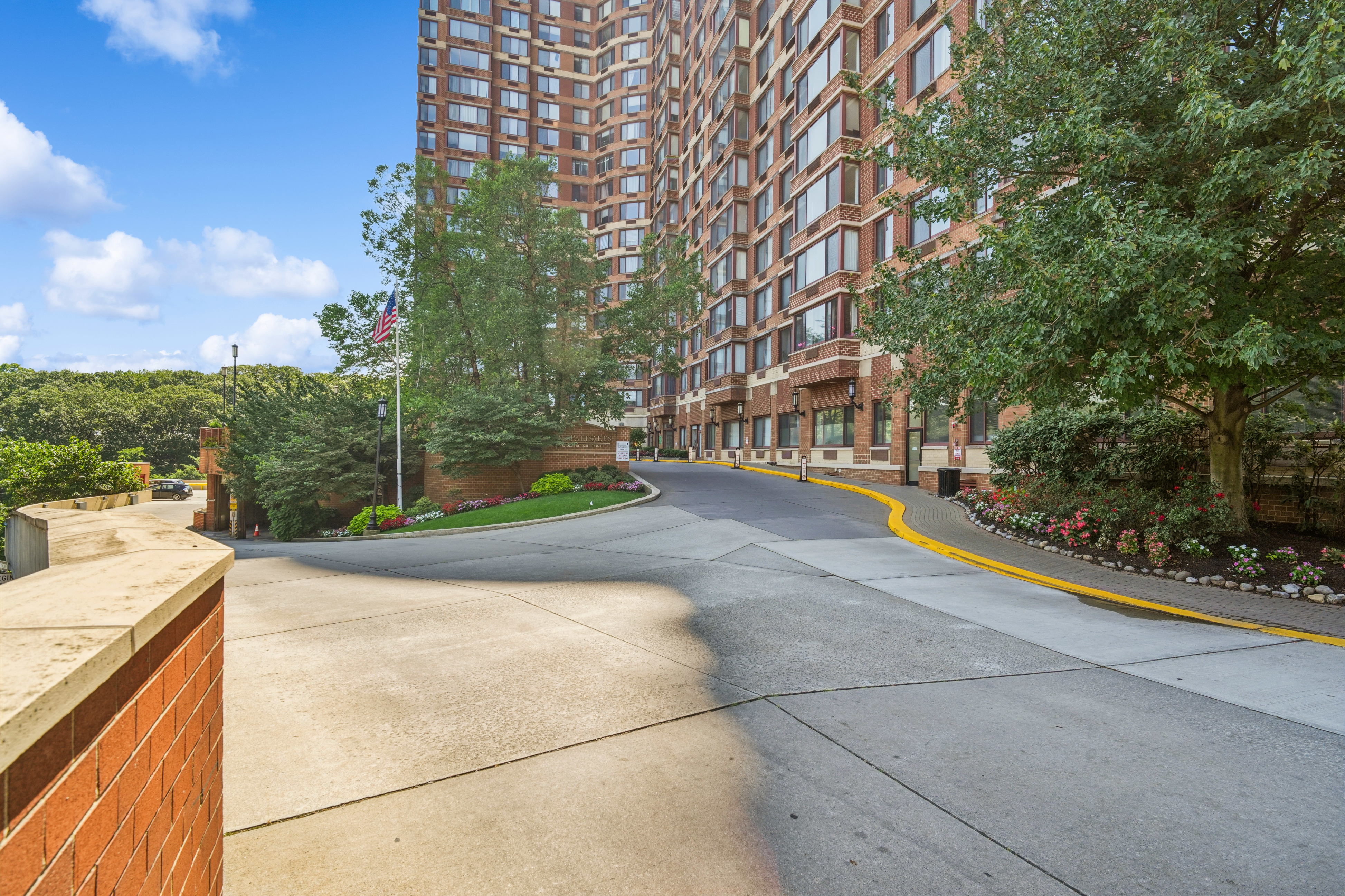 100 Old Palisade Road Unit# L7