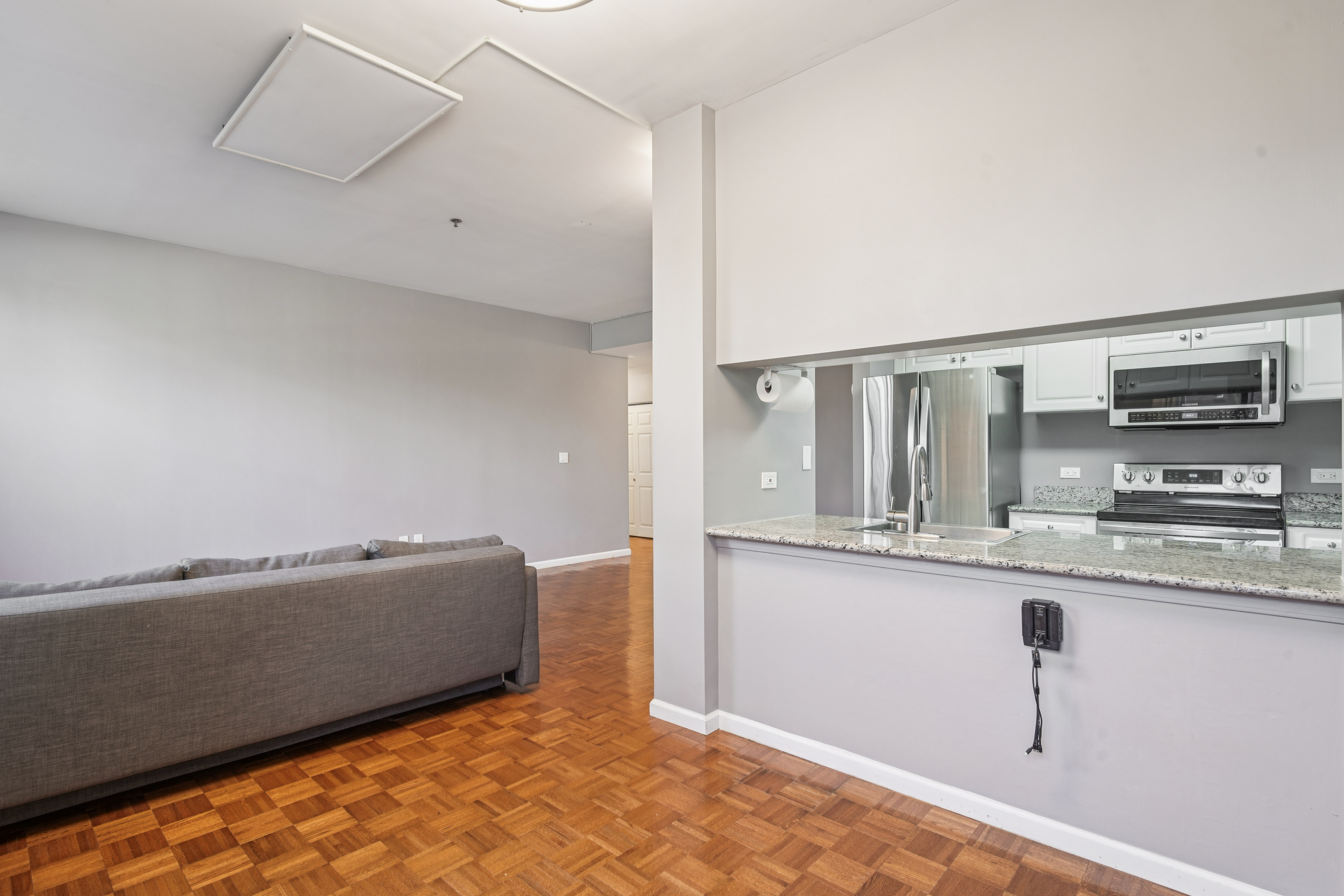 100 Old Palisade Road Unit# L7