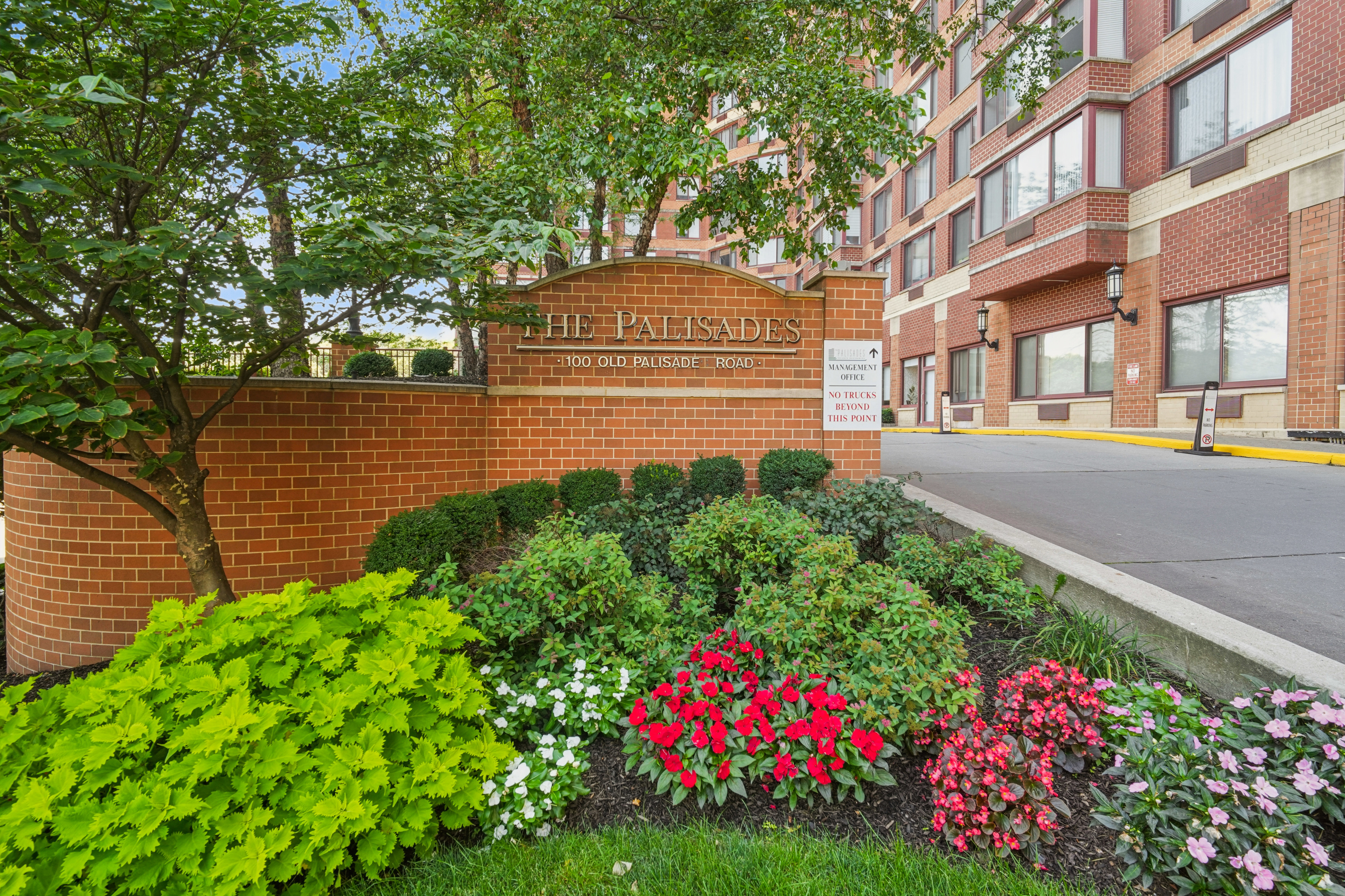 100 Old Palisade Road Unit# L7