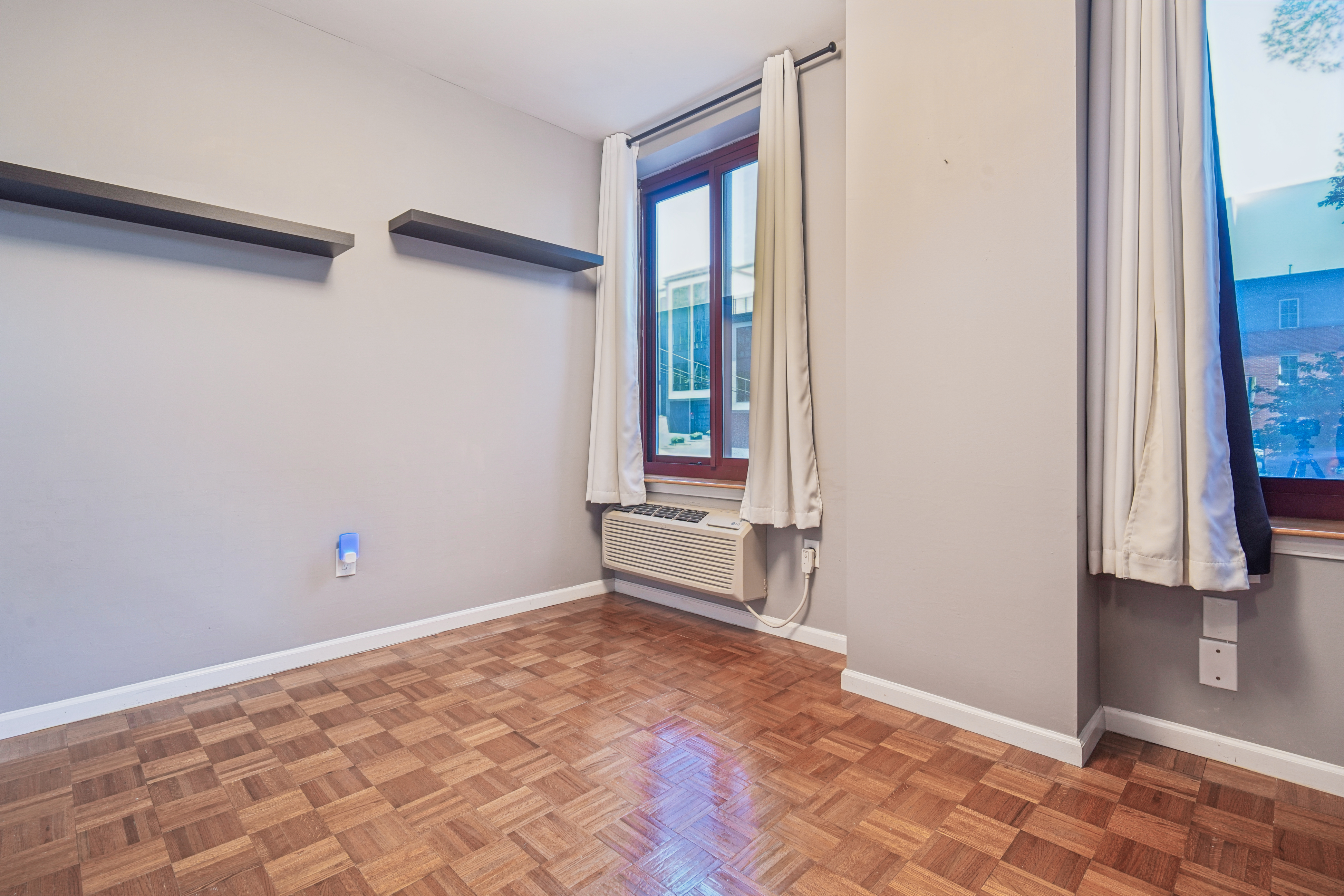 100 Old Palisade Road Unit# L7