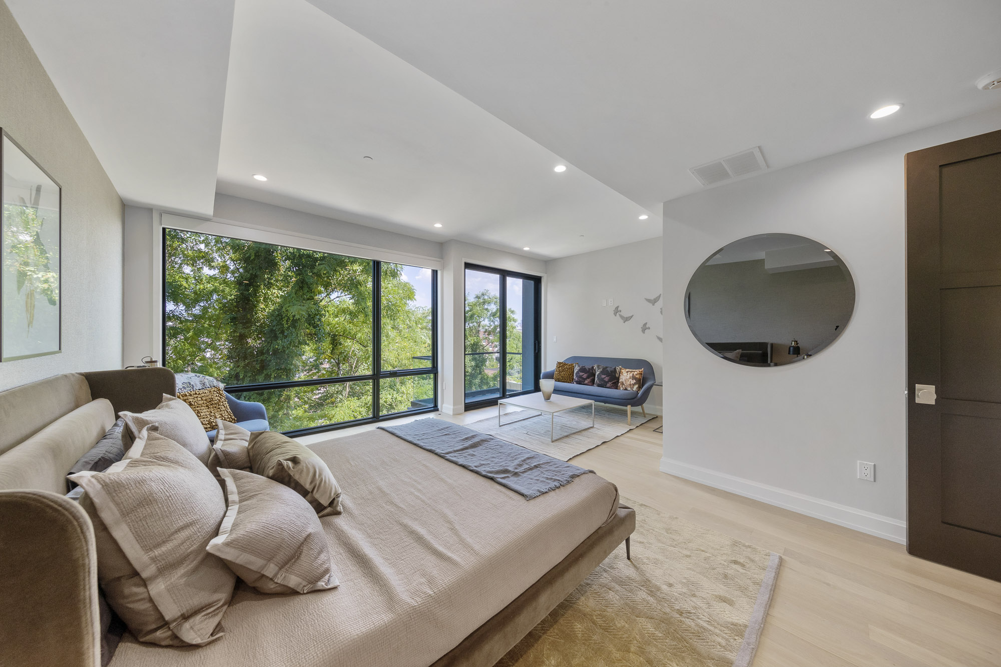 8822 Churchill