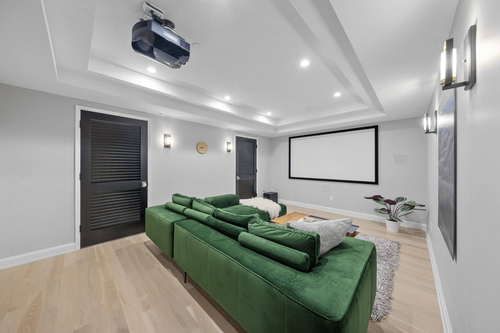 8822 Churchill