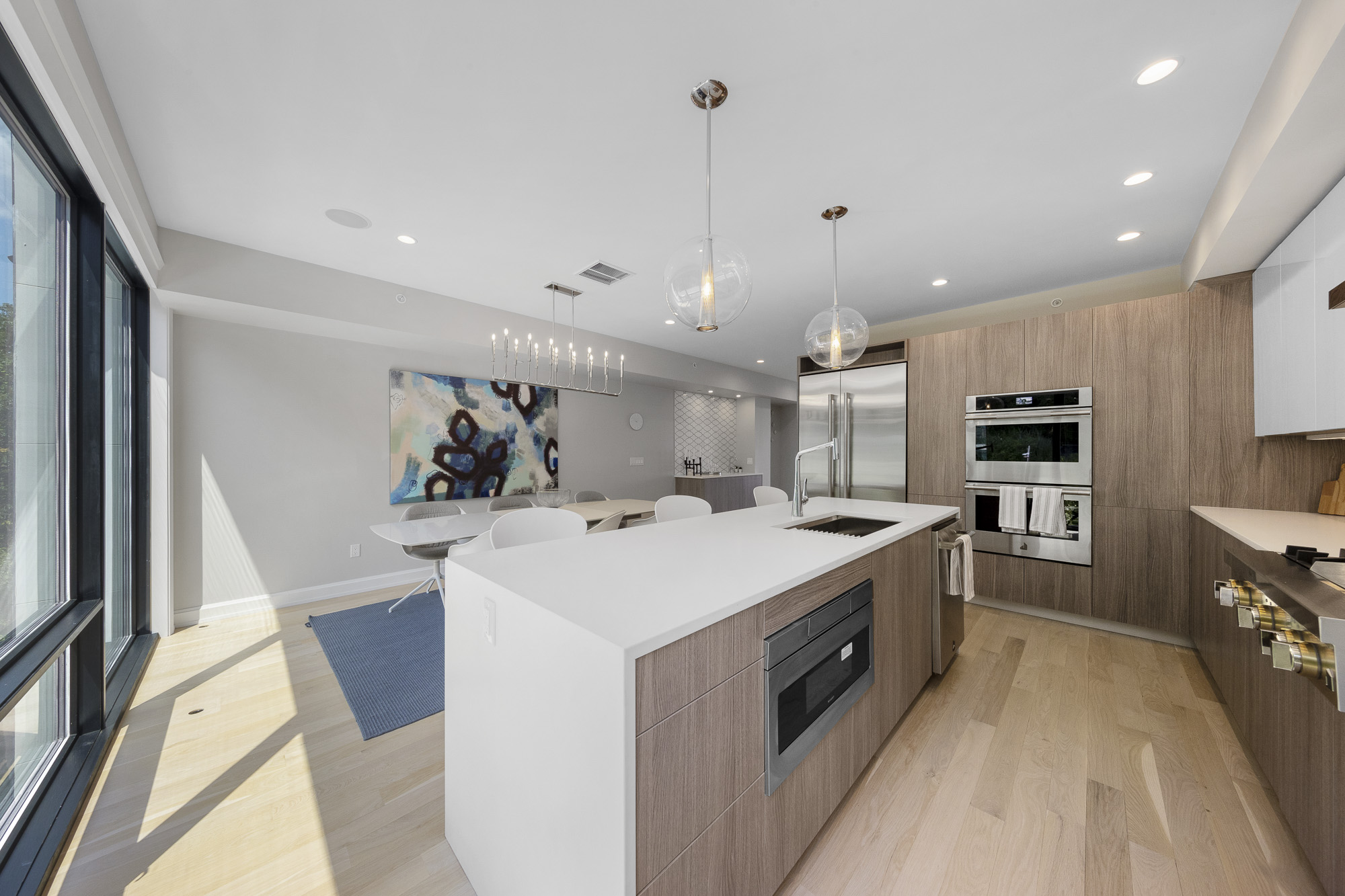 8822 Churchill