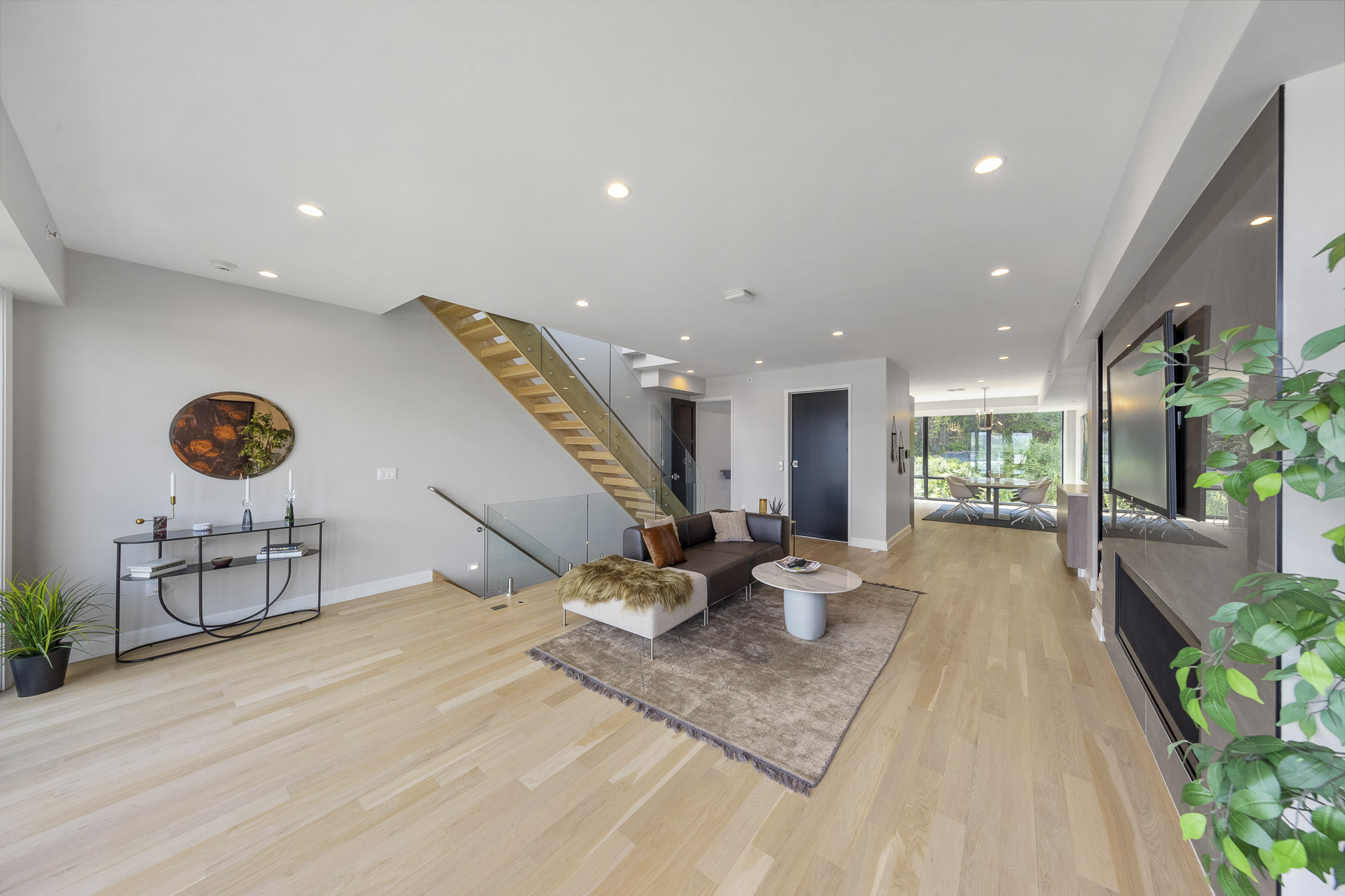 8822 Churchill