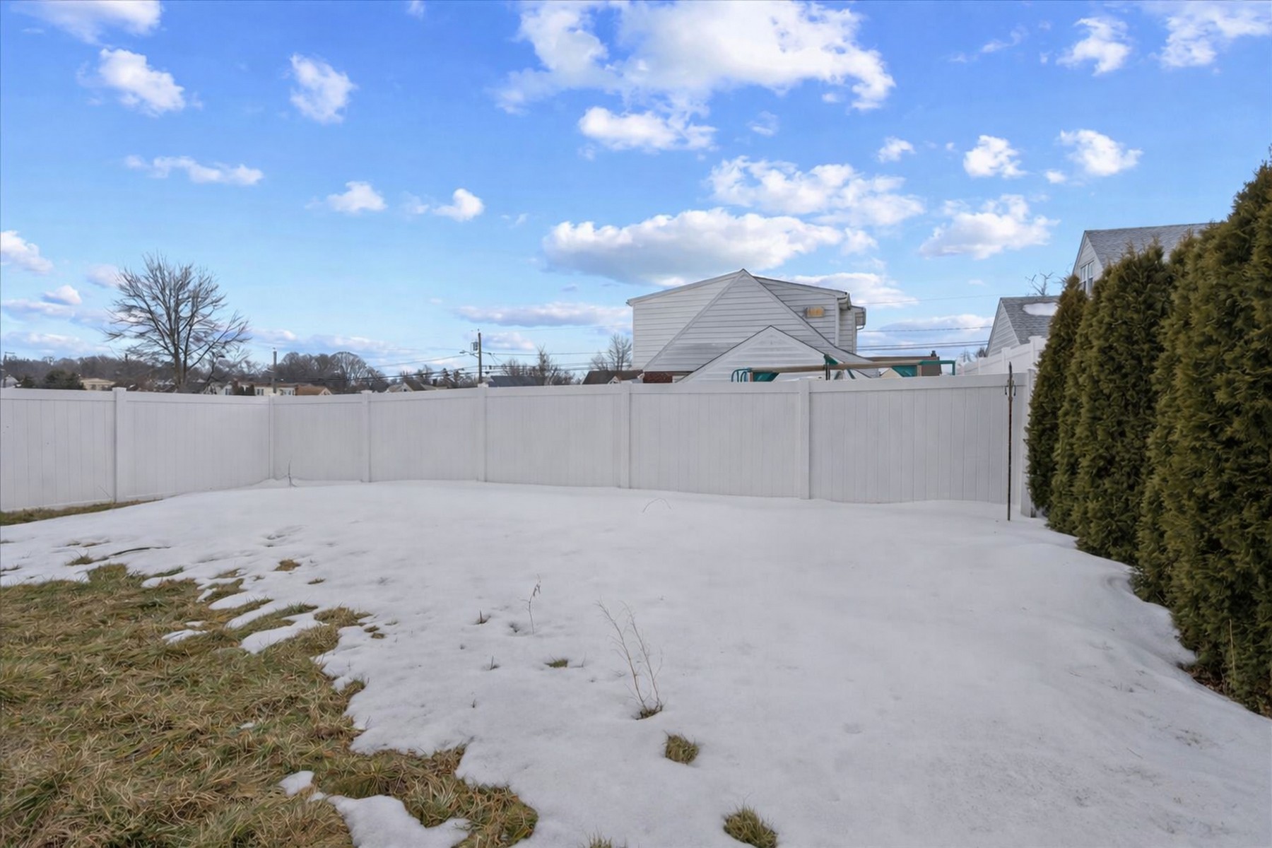 86 Hillman Drive 
