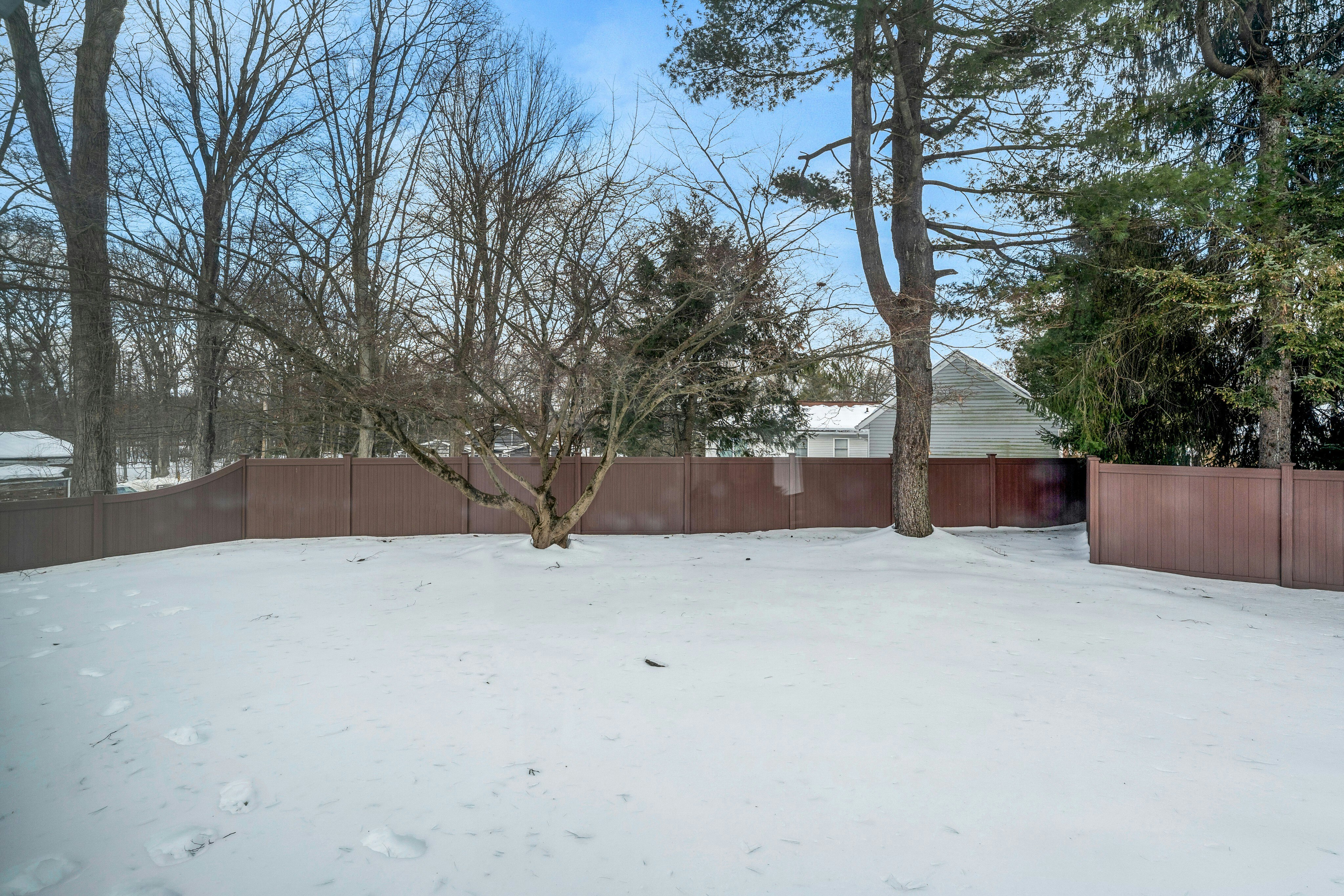 27 Knickerbocker Road 