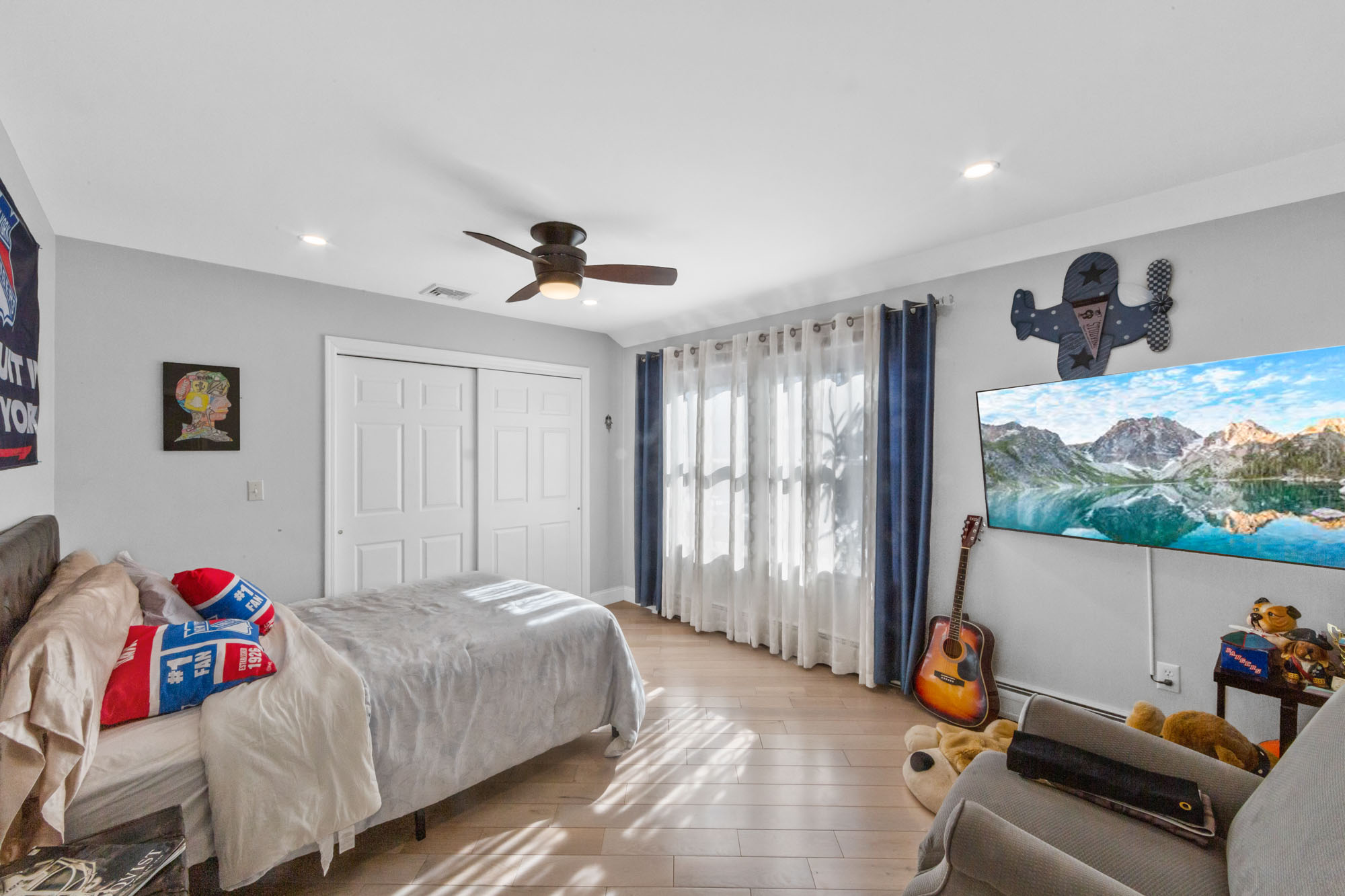 605 Gladys Court