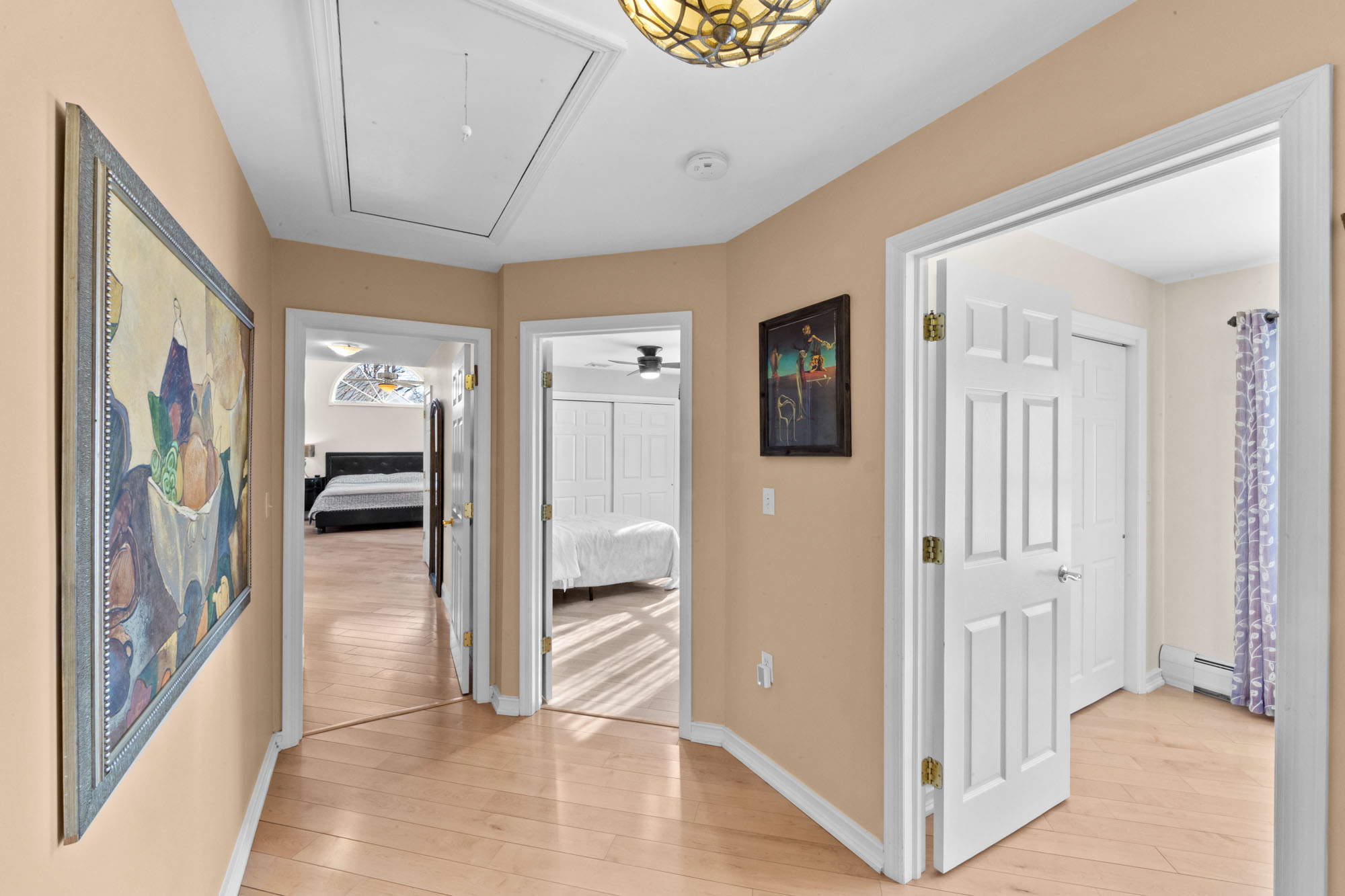 605 Gladys Court