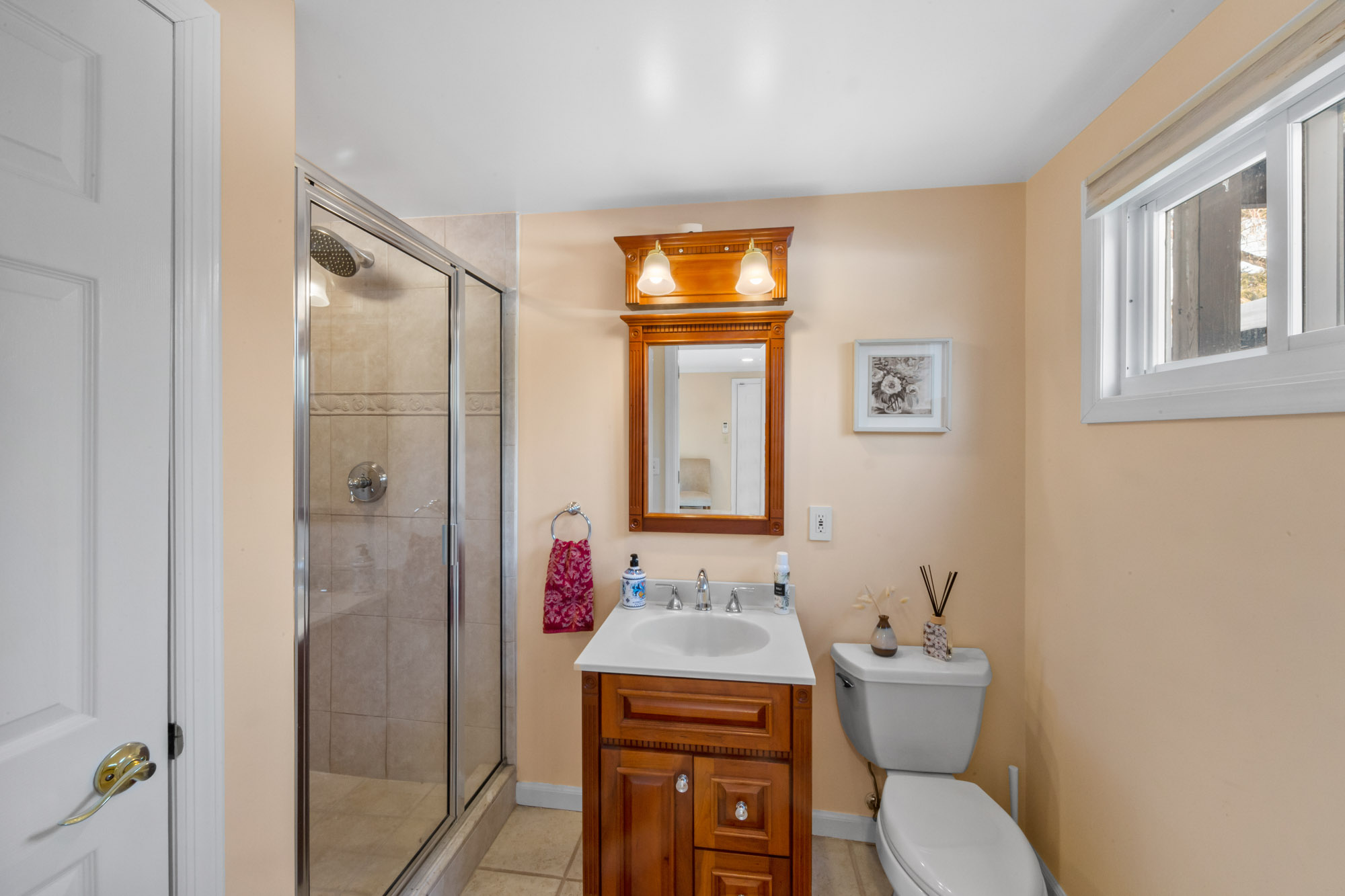 605 Gladys Court