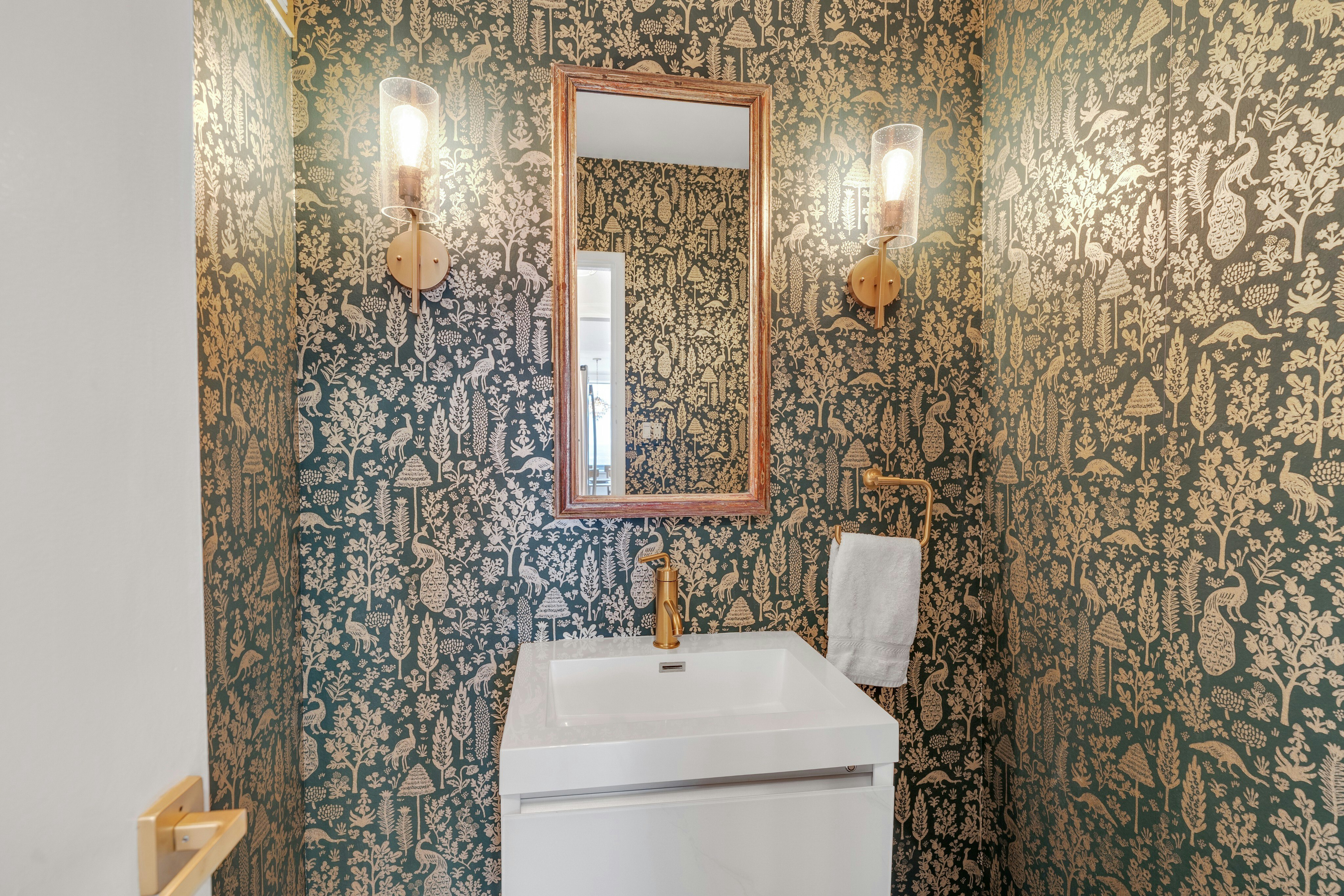 1600 Parker Avenue #27J