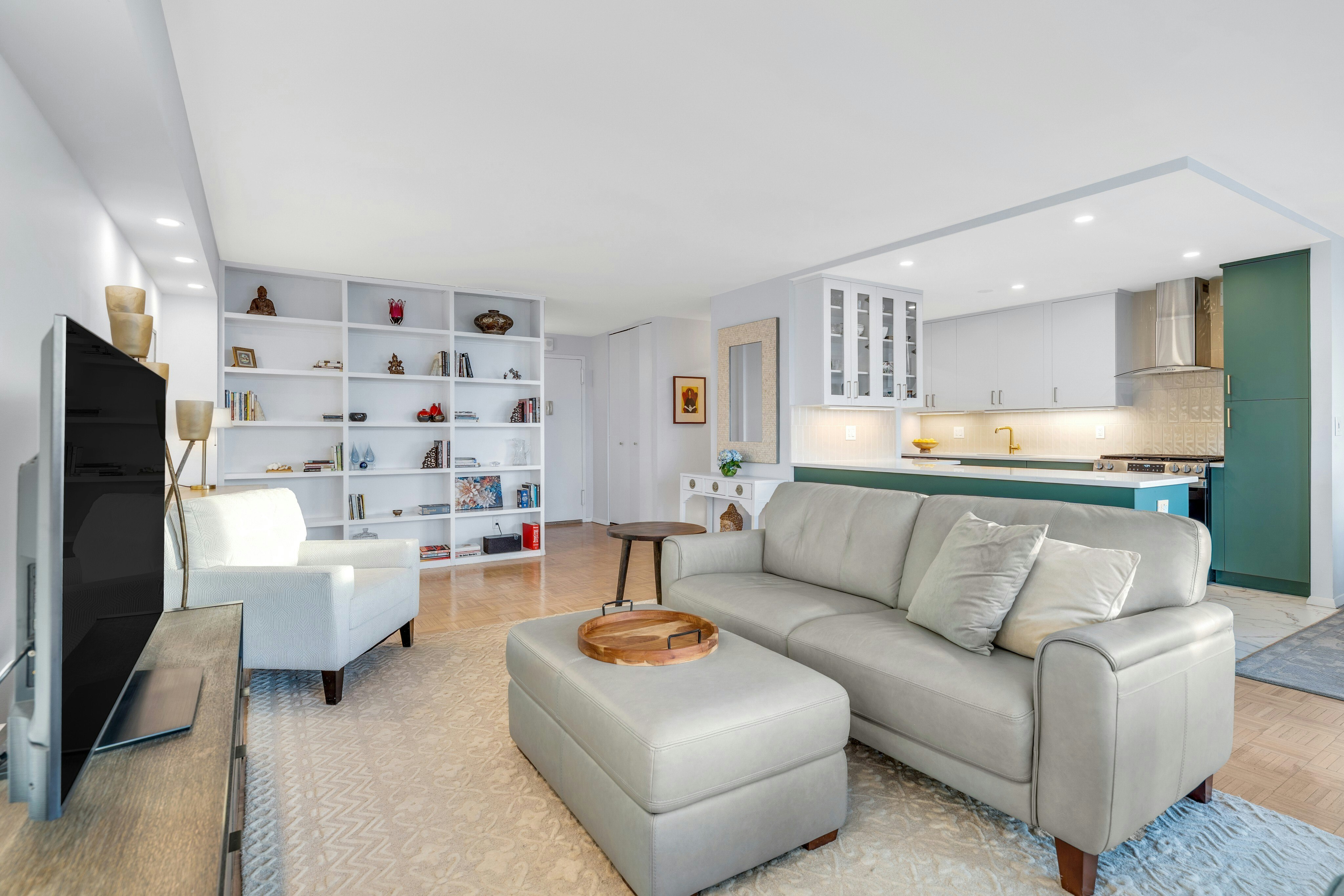 1600 Parker Avenue #27J