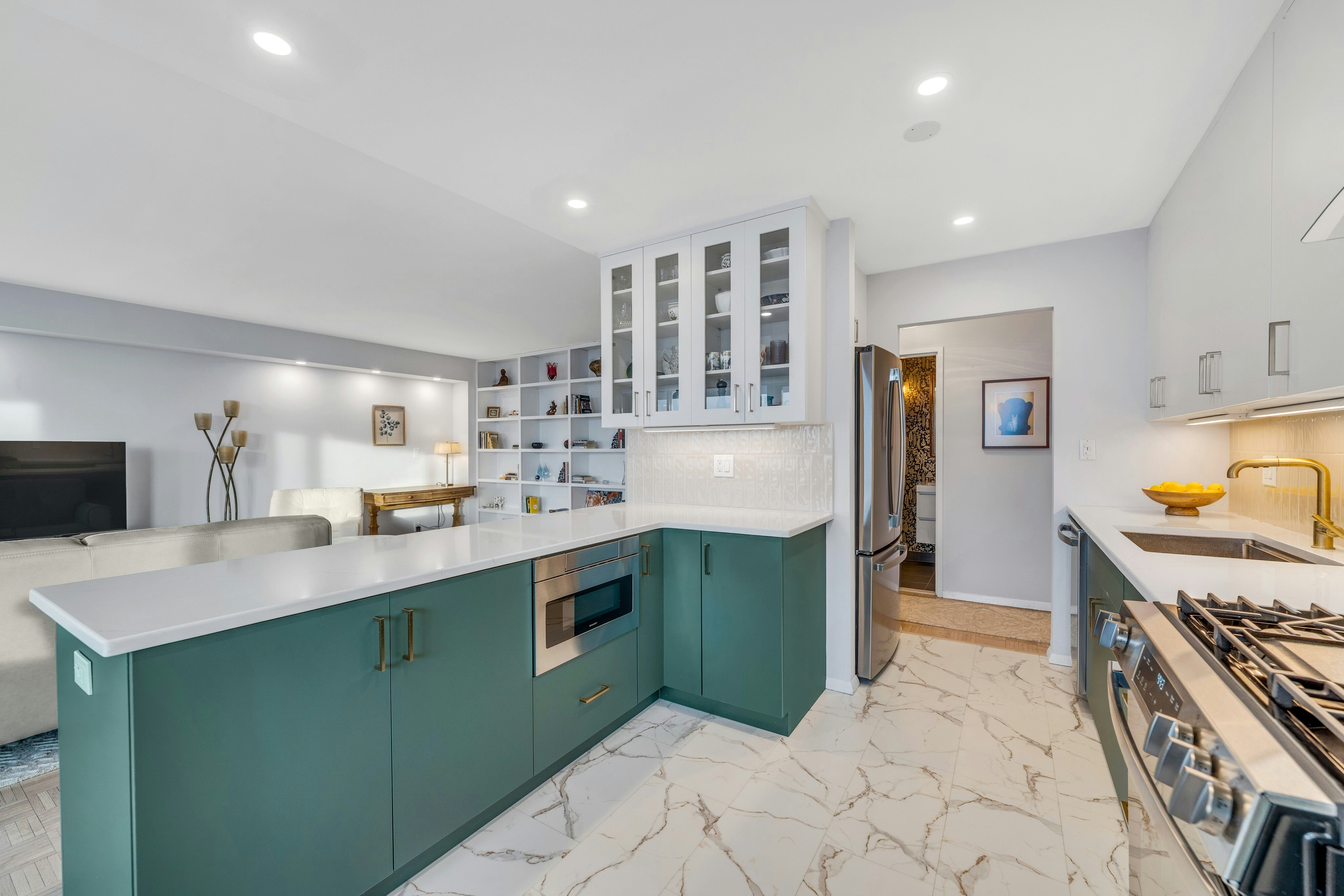 1600 Parker Avenue #27J