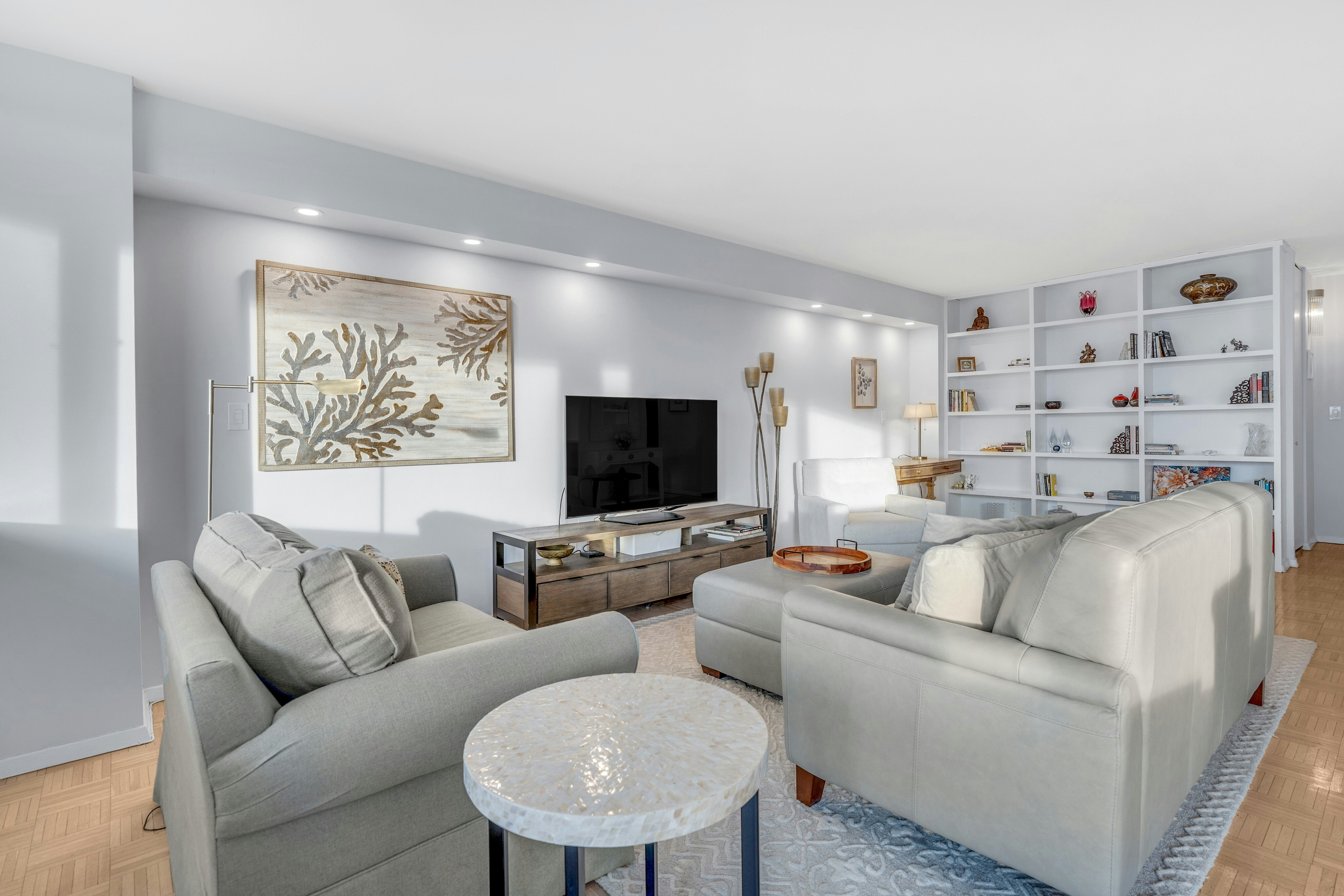 1600 Parker Avenue #27J