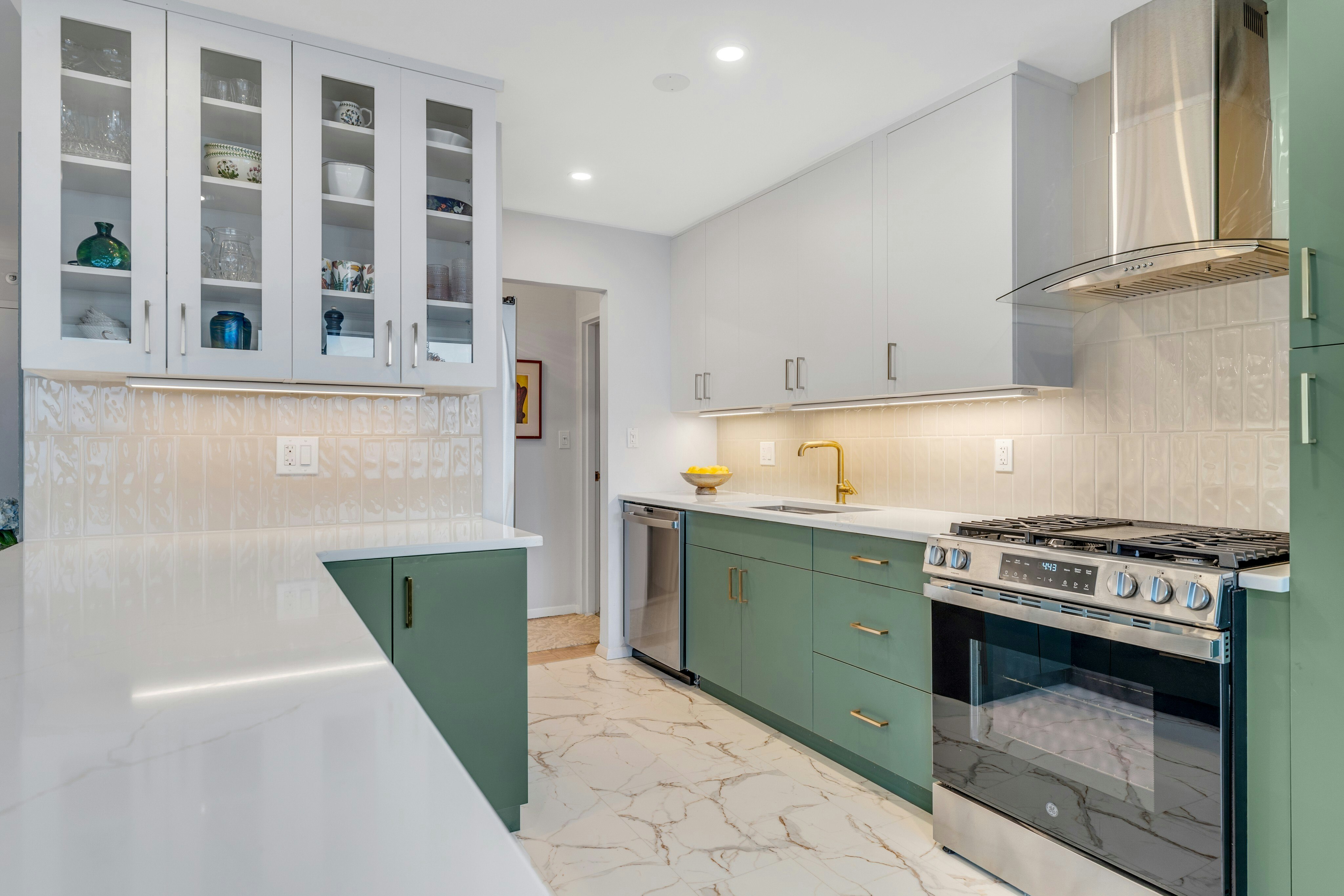 1600 Parker Avenue #27J