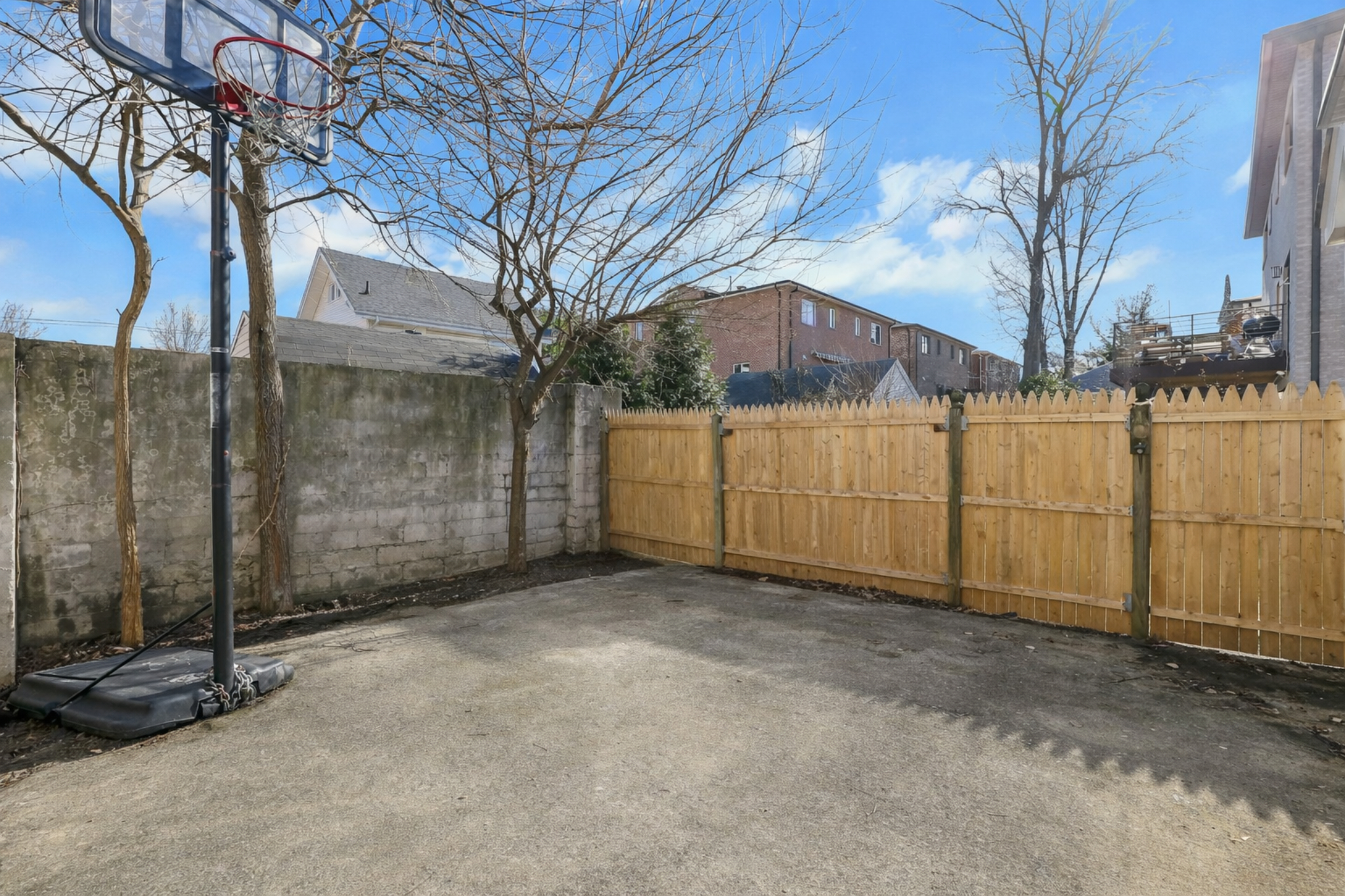 251 Grant Avenue 