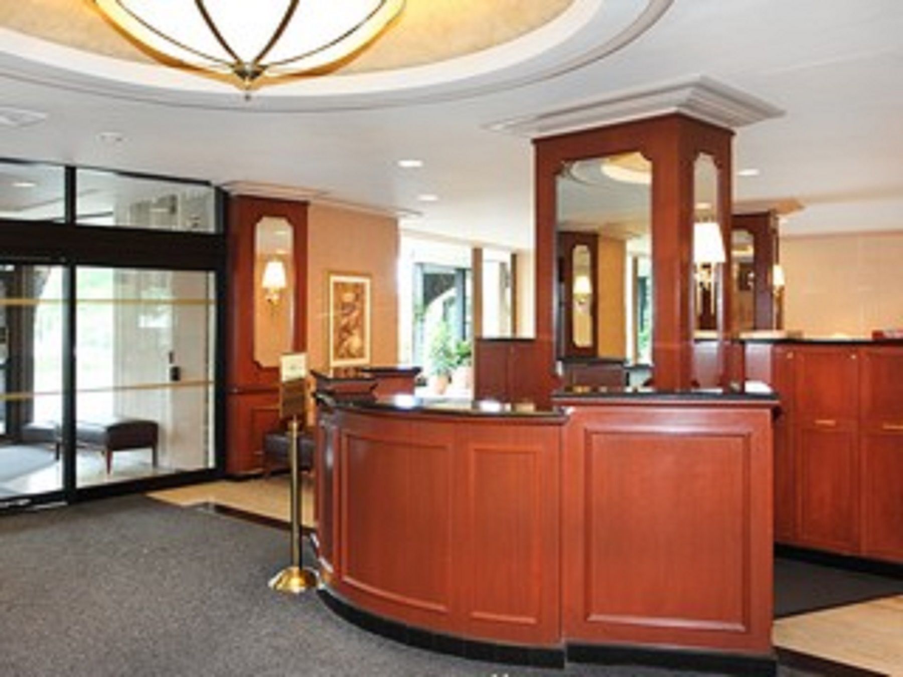2000 Linwood Unit# 17H