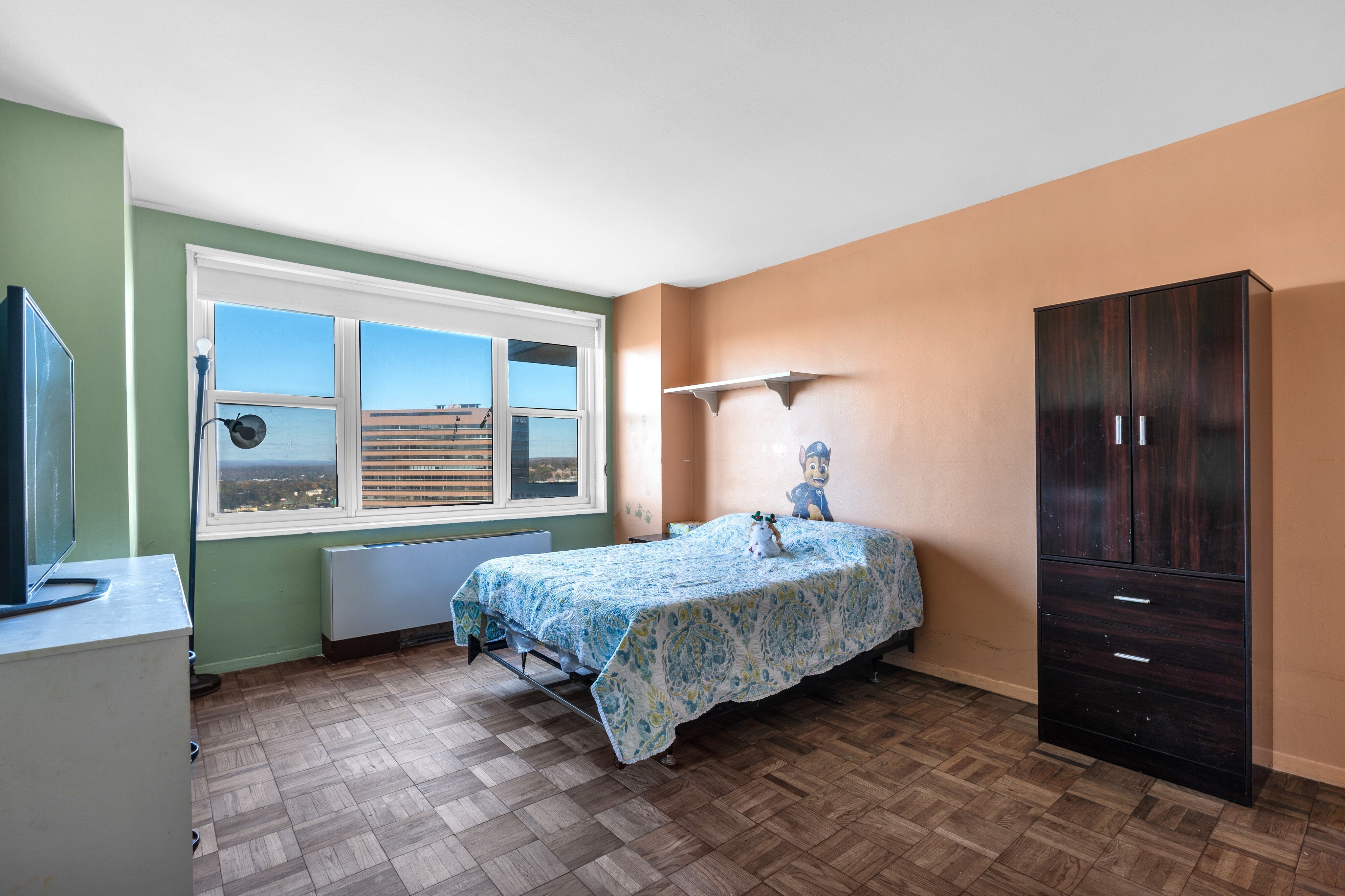 2000 Linwood Unit# 17H