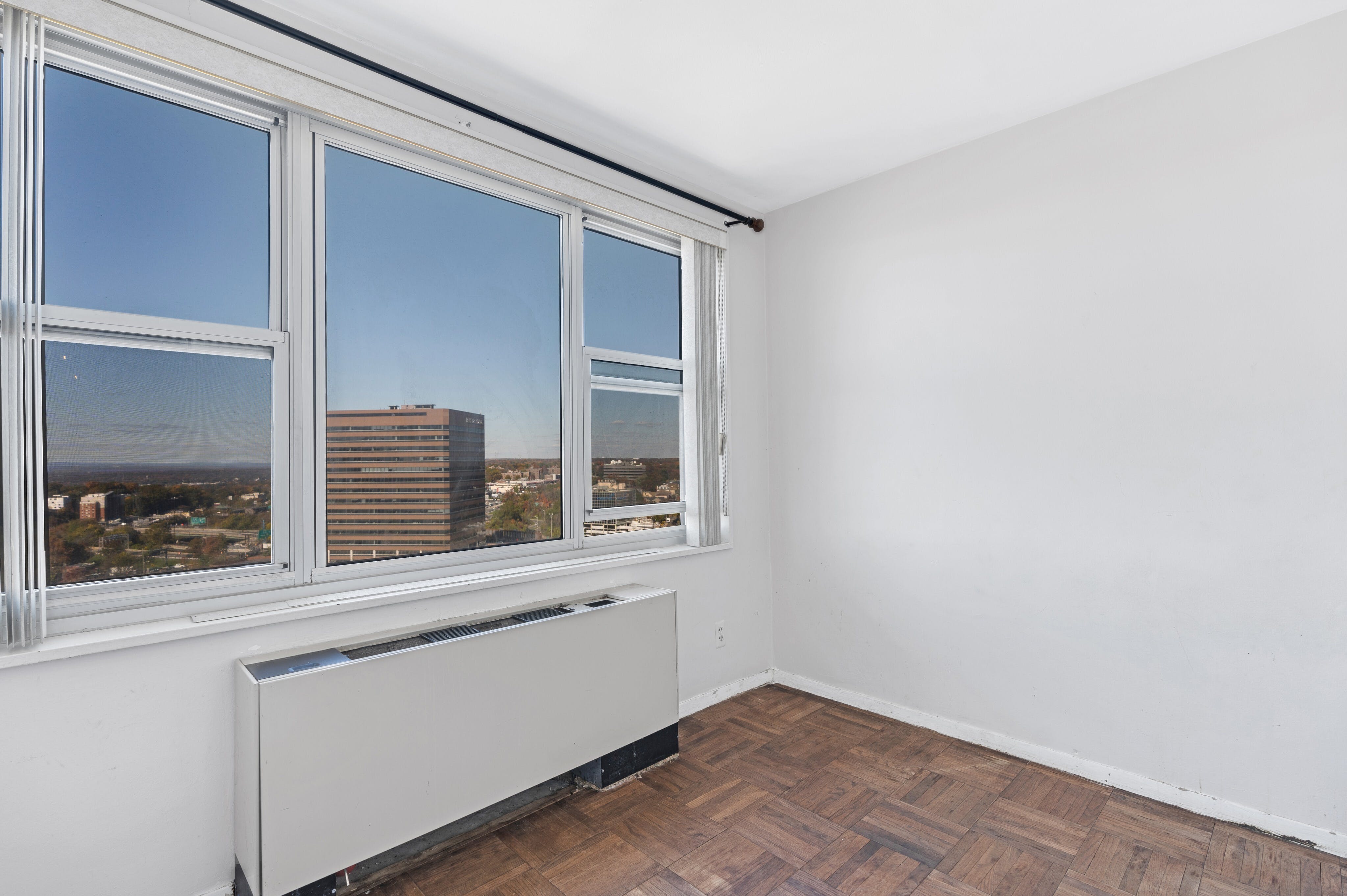 2000 Linwood Unit# 17H