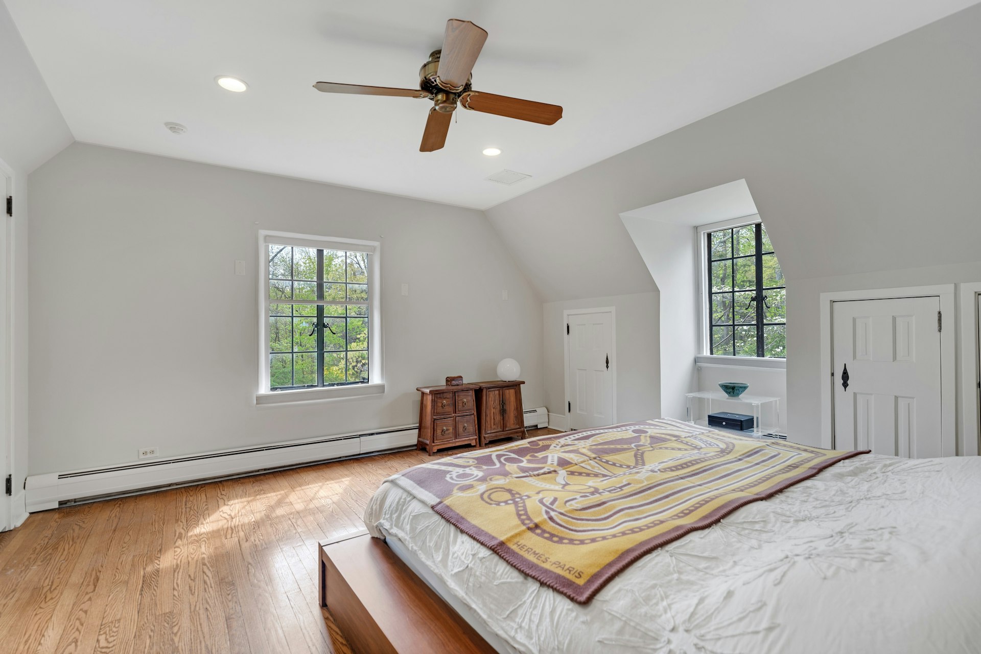 17 Hillside Avenue