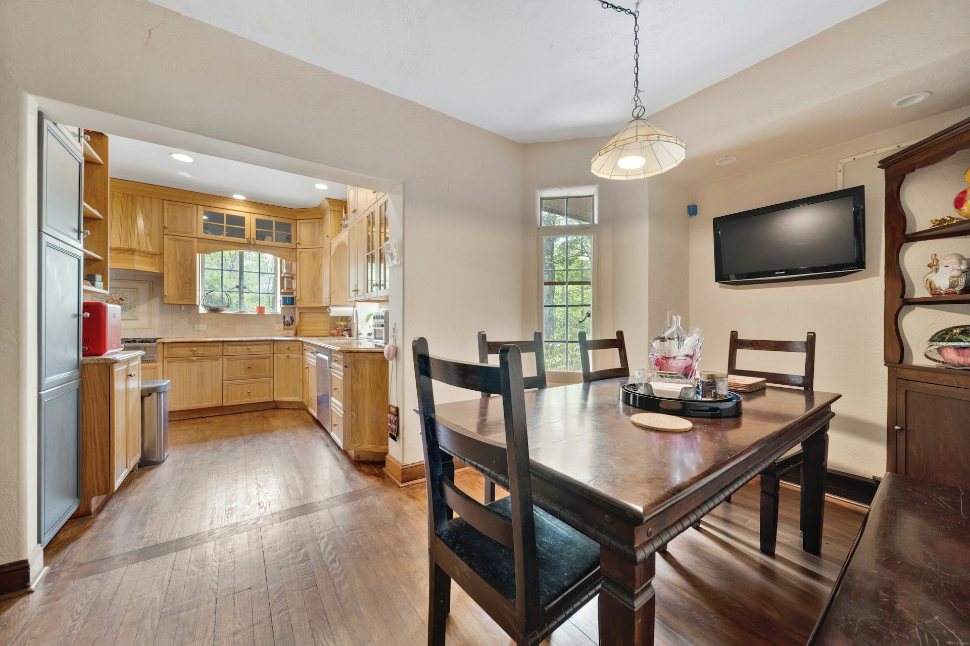 17 Hillside Avenue