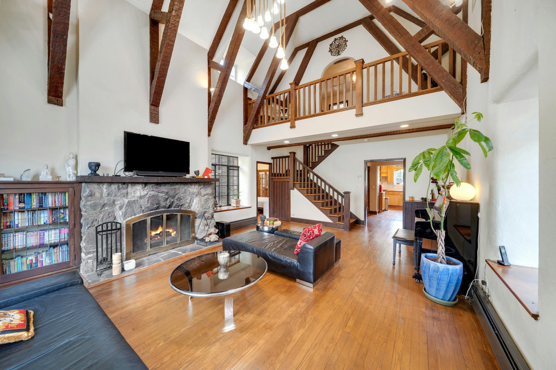 17 Hillside Avenue