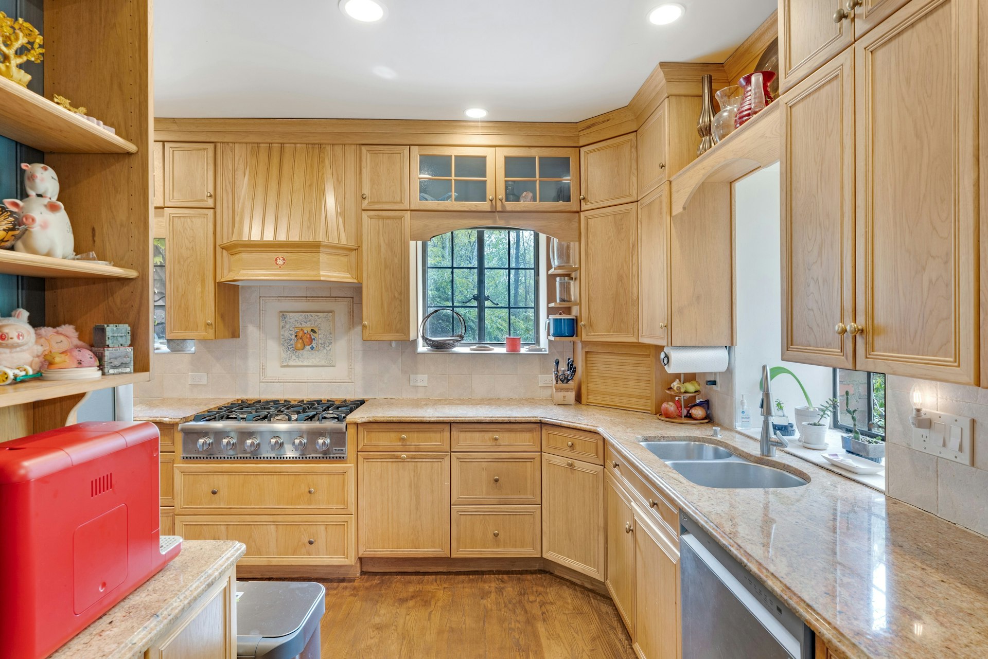 17 Hillside Avenue